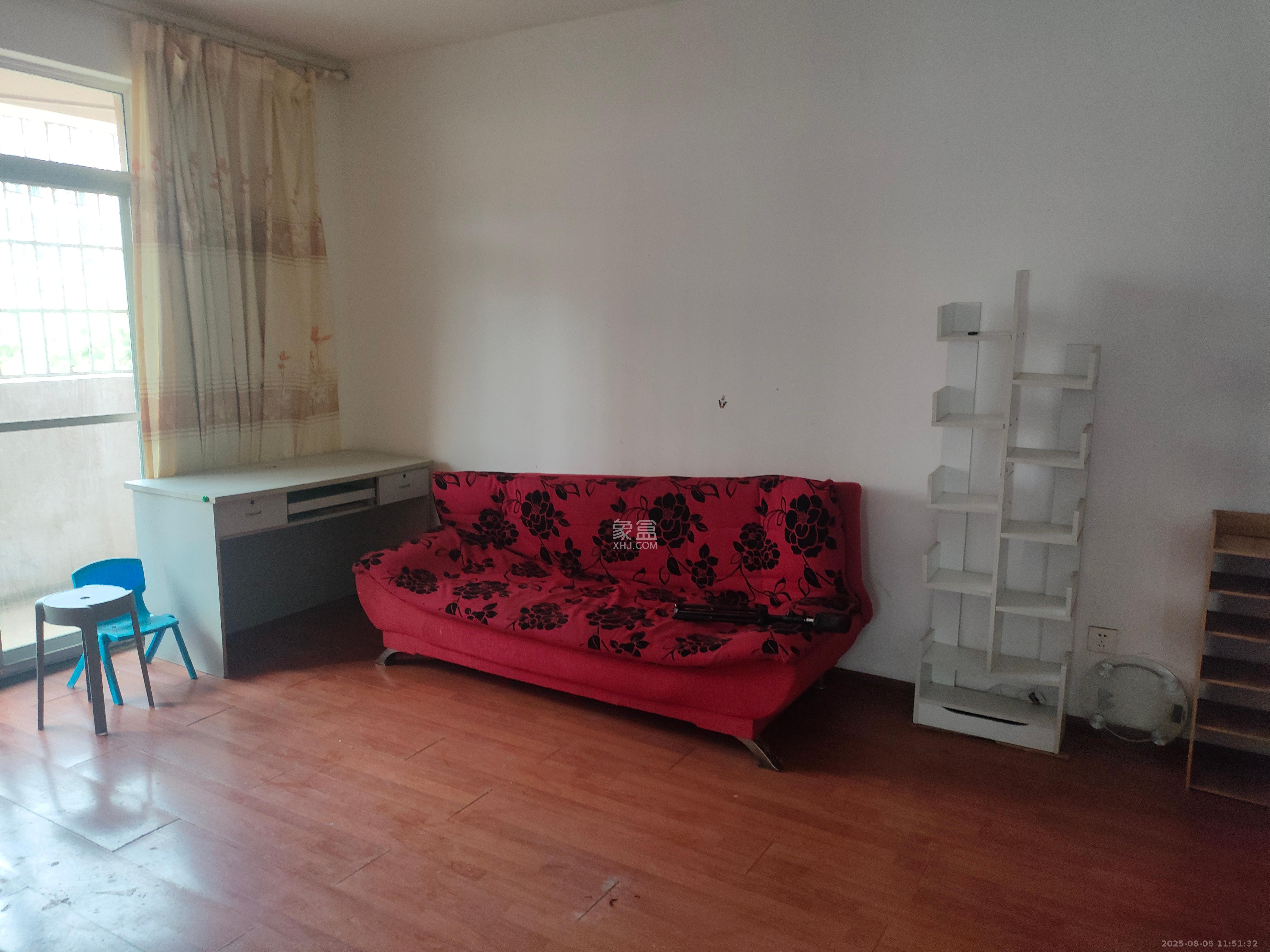 润芳园 1室1厅1卫 1500.0元/月 润芳园 1室1厅1卫 1500.0元/月室内图