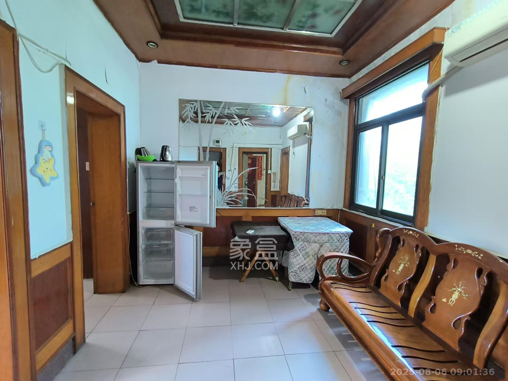 向韶村 2室1厅1卫 1500.0元/月 向韶村 2室1厅1卫 1500.0元/月室内图