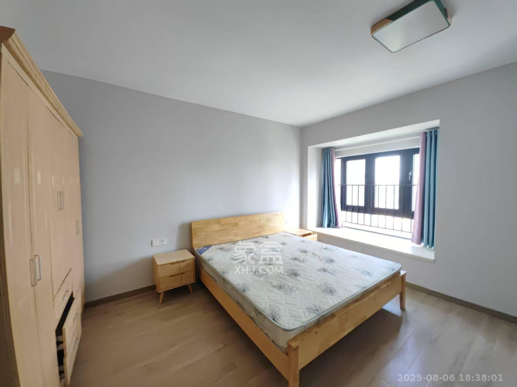 时代年华 3室2厅2卫 1900.0元/月 时代年华 3室2厅2卫 1900.0元/月室内图