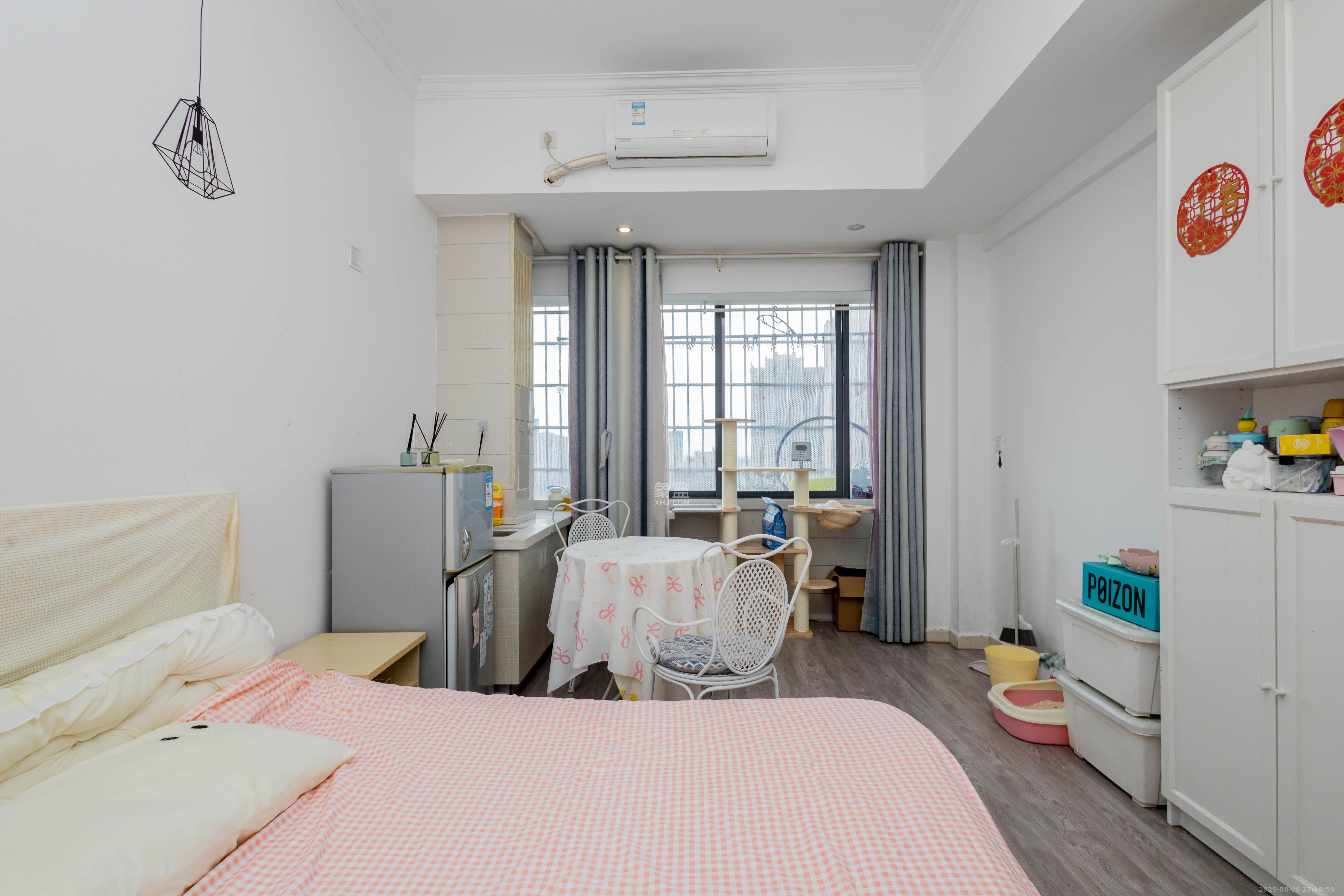 佐佑大厦  1室1厅1卫    13.8万 佐佑大厦  1室1厅1卫    13.8万客厅