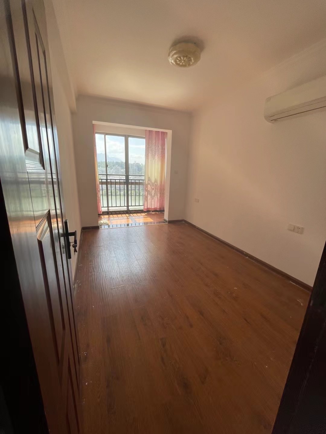 维港御景湾 3室2厅2卫 2000.0元/月 维港御景湾 3室2厅2卫 2000.0元/月室内图