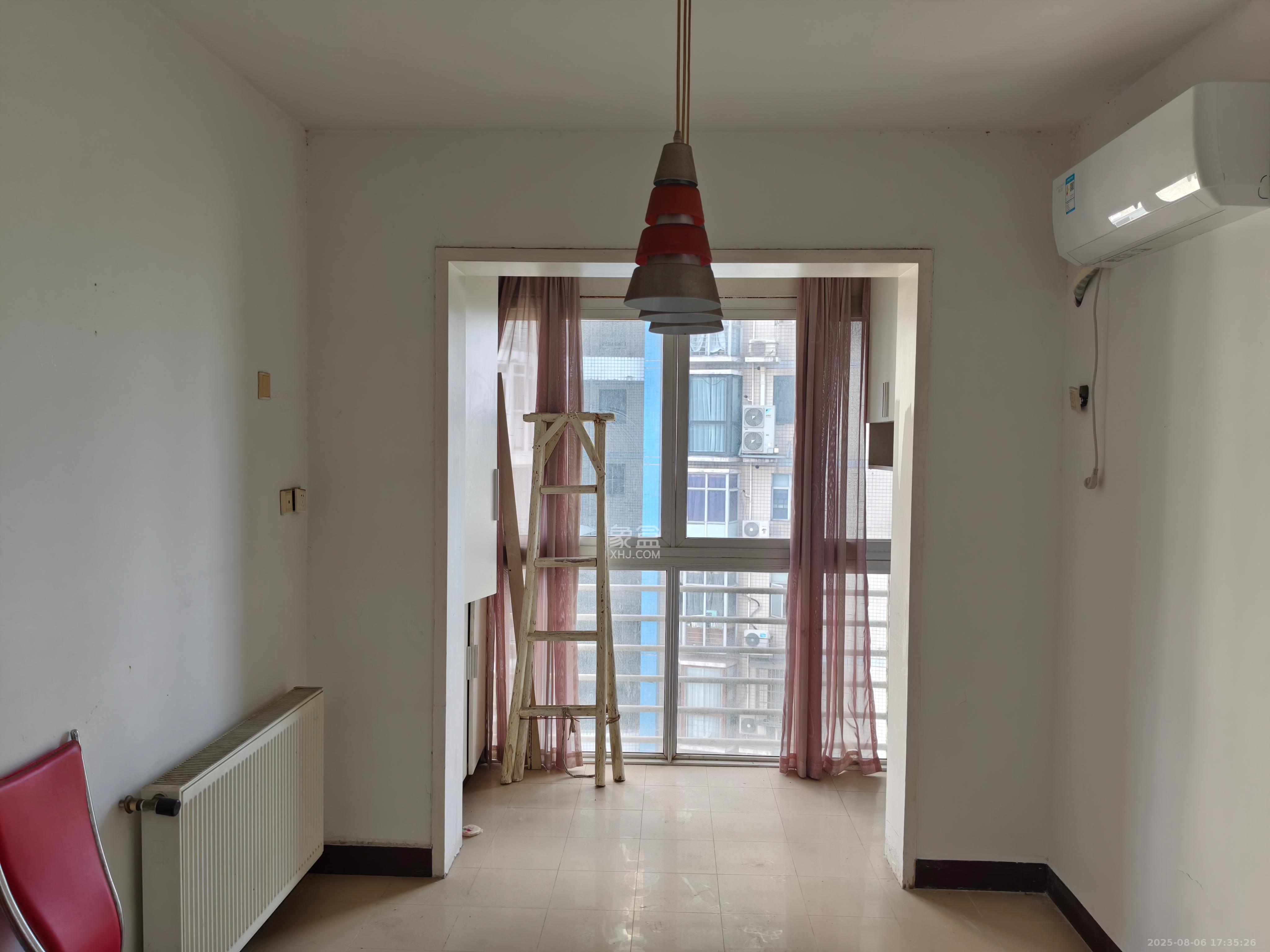 沁园春 3室2厅2卫 3200.0元/月 沁园春 3室2厅2卫 3200.0元/月室内图