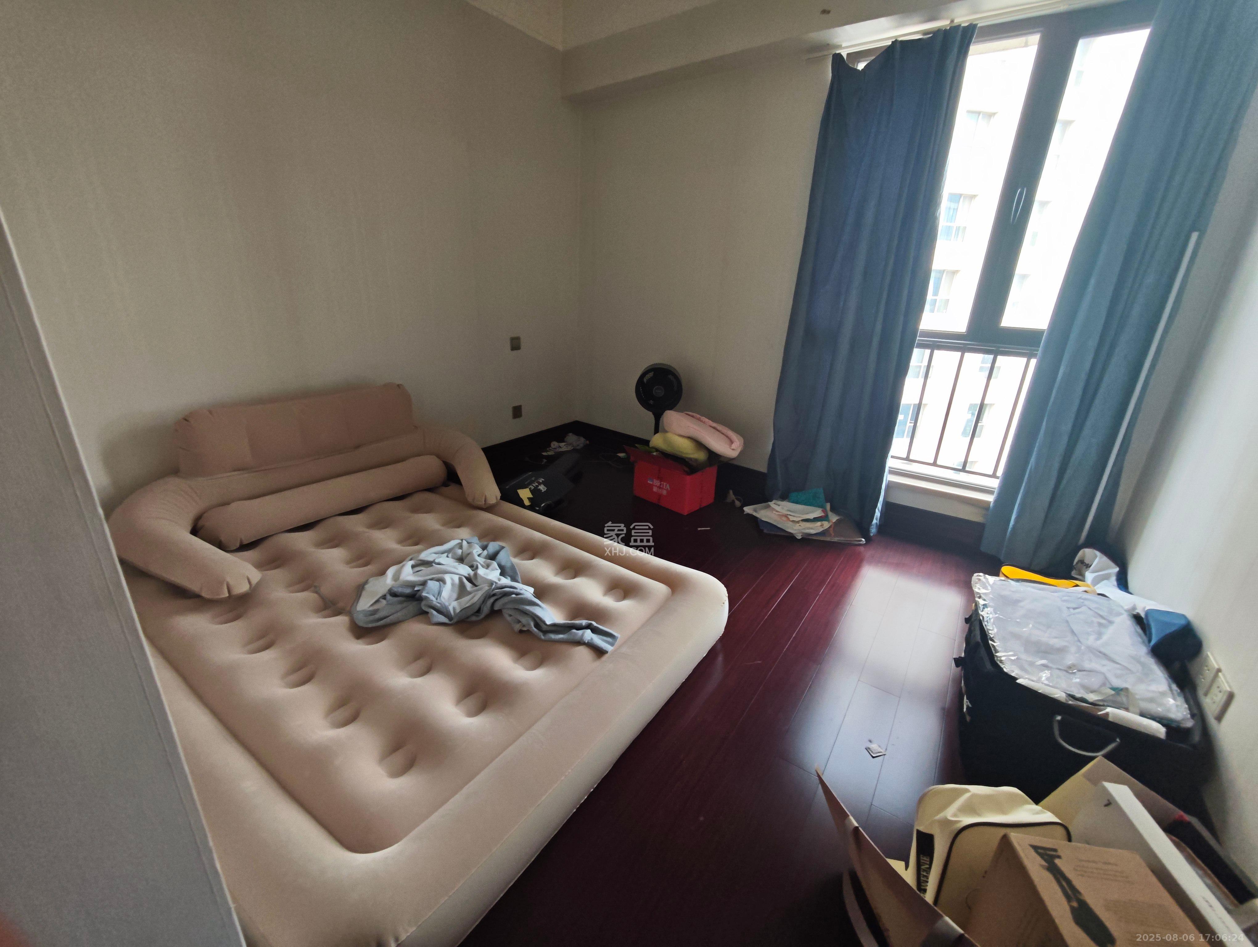 华远华中心  4室2厅4卫    15000.0元/月 华远华中心  4室2厅4卫    15000.0元/月室内图