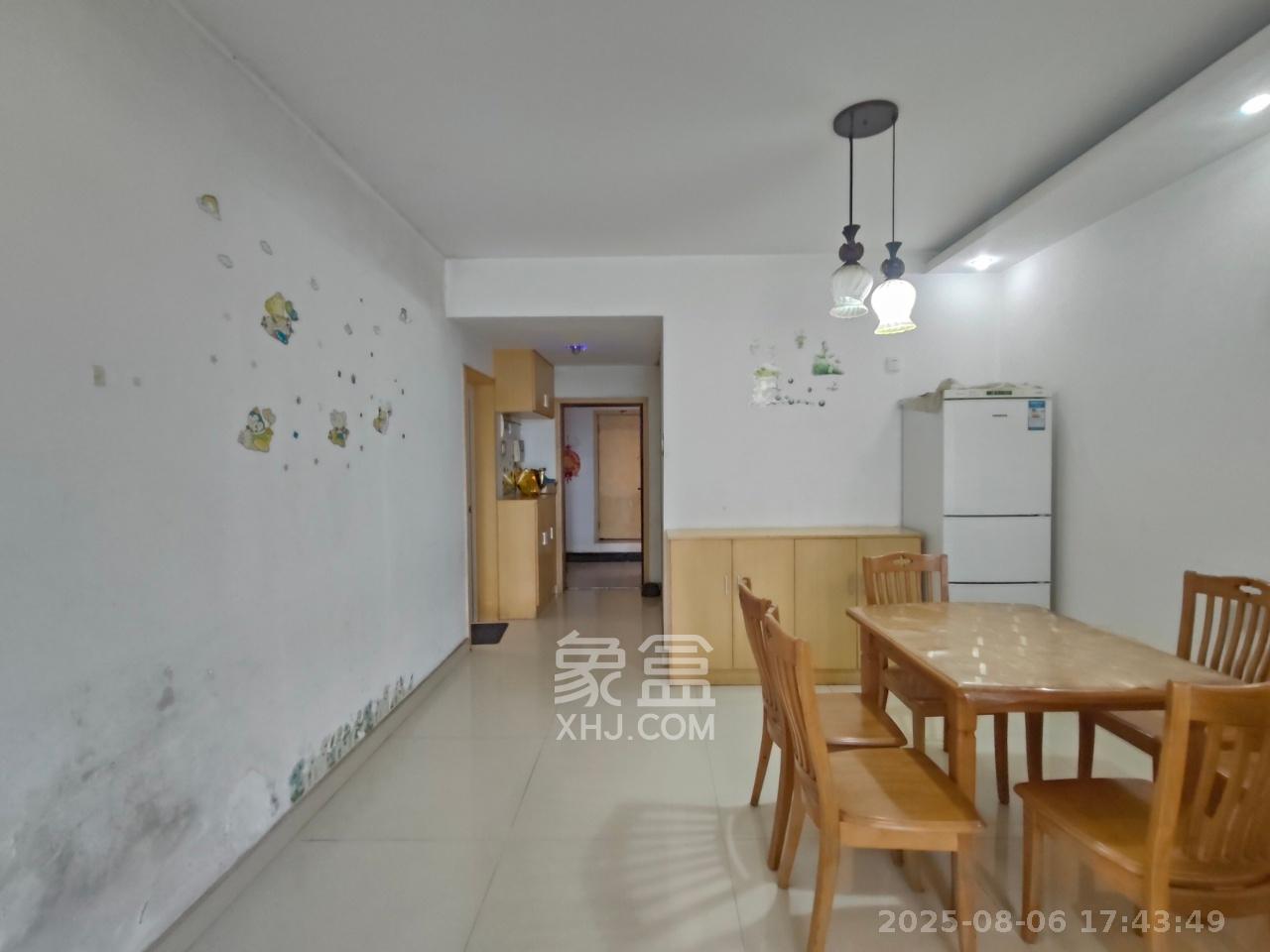 圣力华苑 2室2厅1卫 1500.0元/月 圣力华苑 2室2厅1卫 1500.0元/月室内图