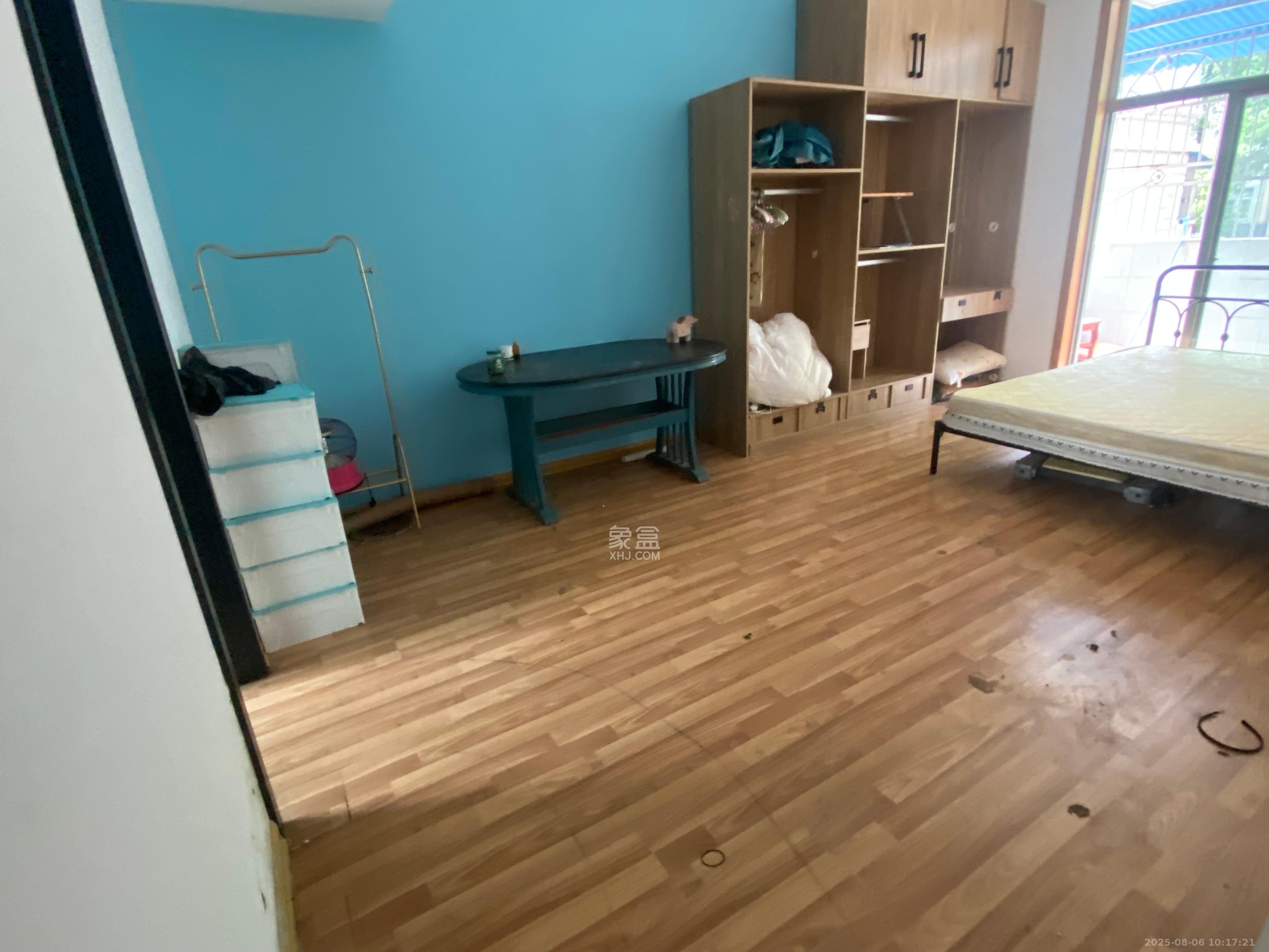 白沙家园（白沙欣苑）  5室2厅2卫    4600.0元/月室内图