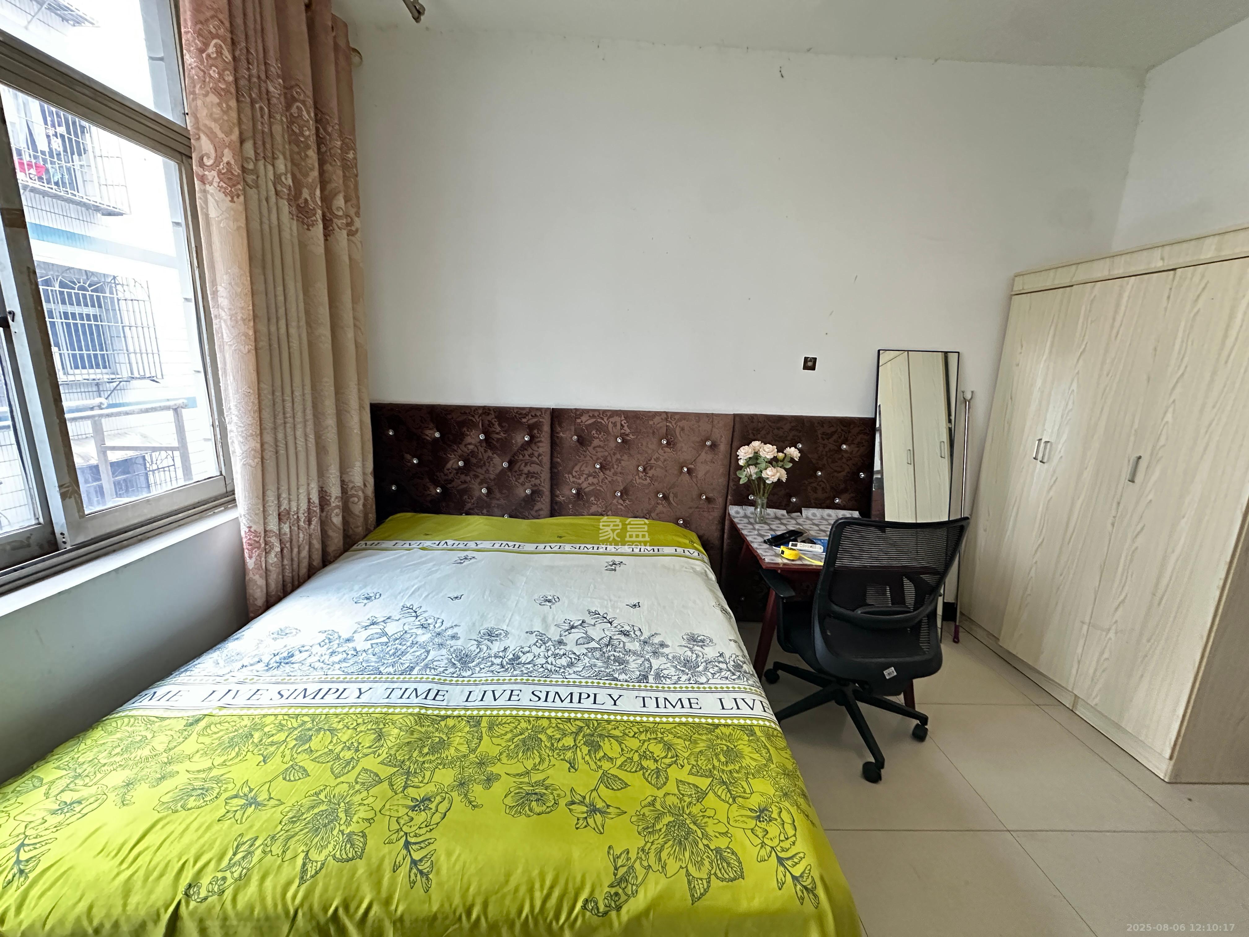 沁园经贸小区 1室0厅1卫 1200.0元/月 沁园经贸小区 1室0厅1卫 1200.0元/月室内图