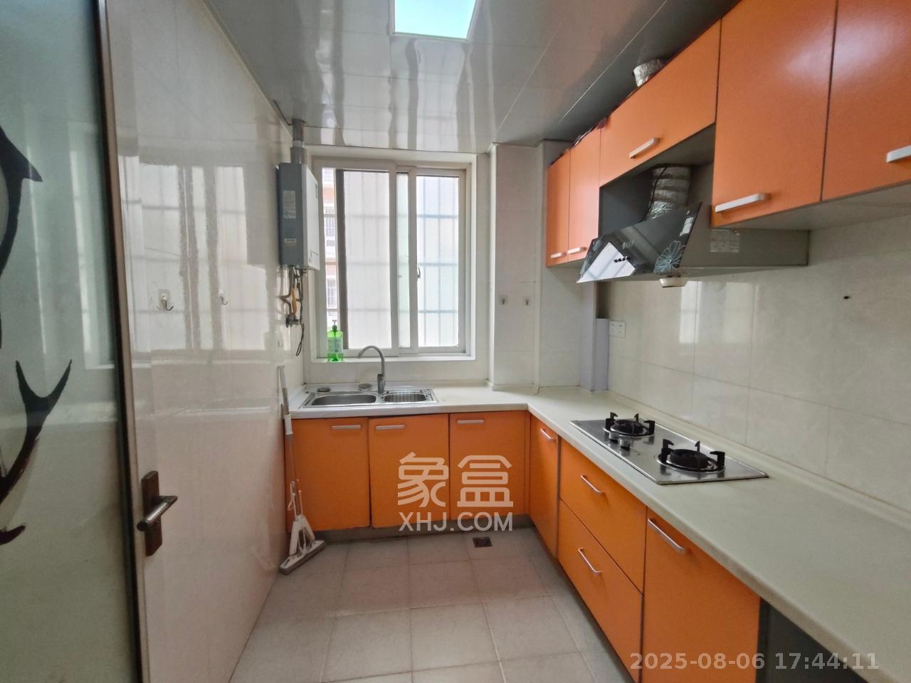 圣力华苑 2室2厅1卫 1500.0元/月 圣力华苑 2室2厅1卫 1500.0元/月室内图