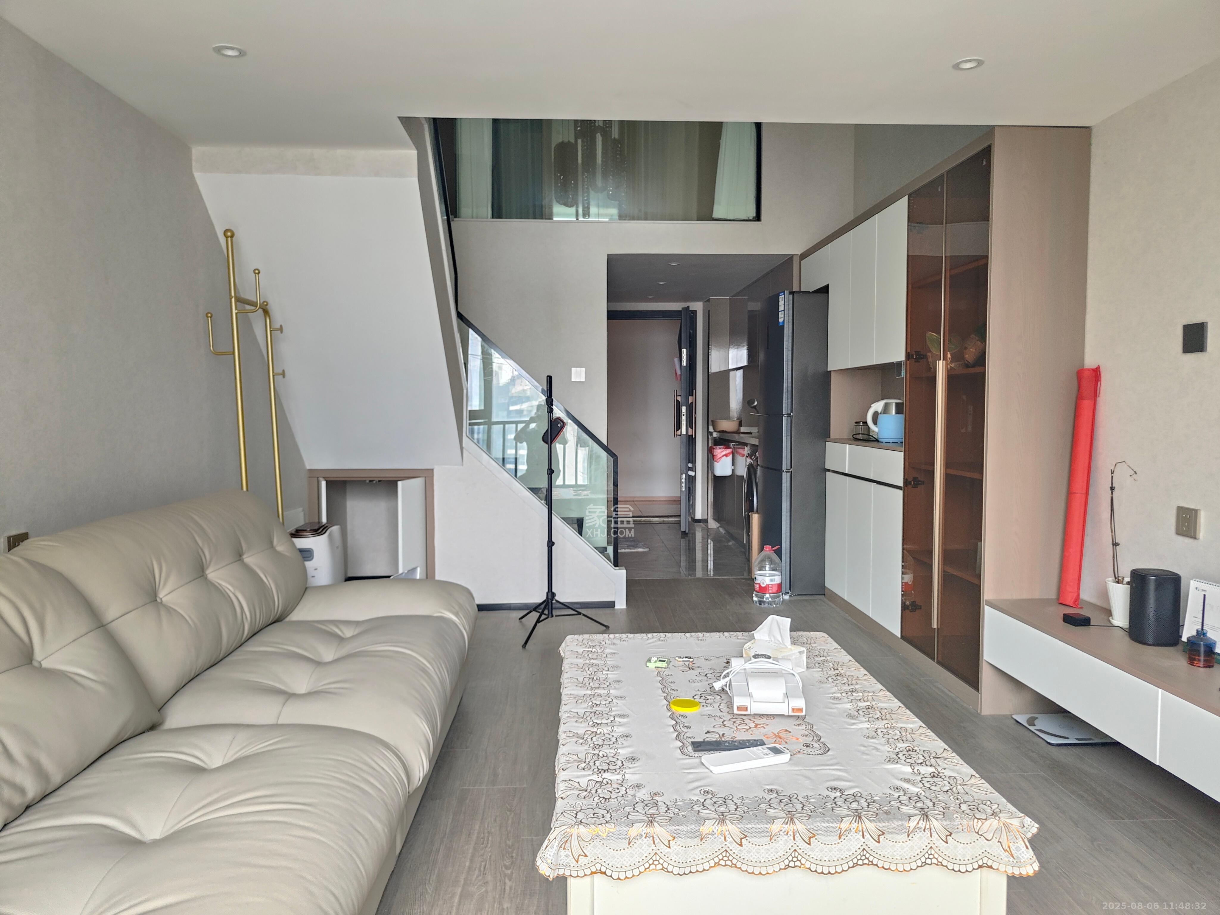 中一鲲出(鲲鹏府) 2室1厅1卫 2800.0元/月 中一鲲出(鲲鹏府) 2室1厅1卫 2800.0元/月室内图