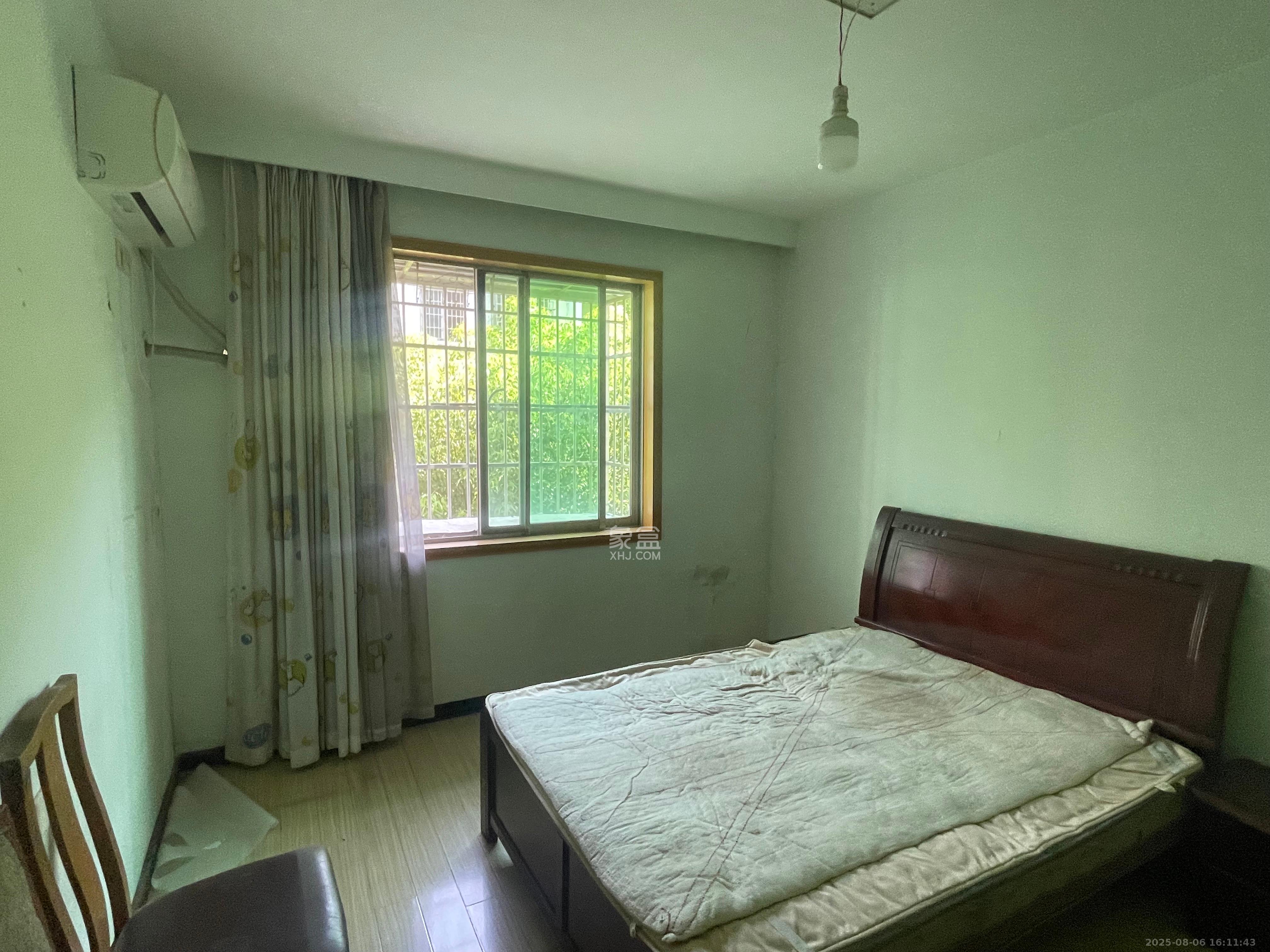 中南汽车世界  2室2厅1卫    1188.0元/月室内图