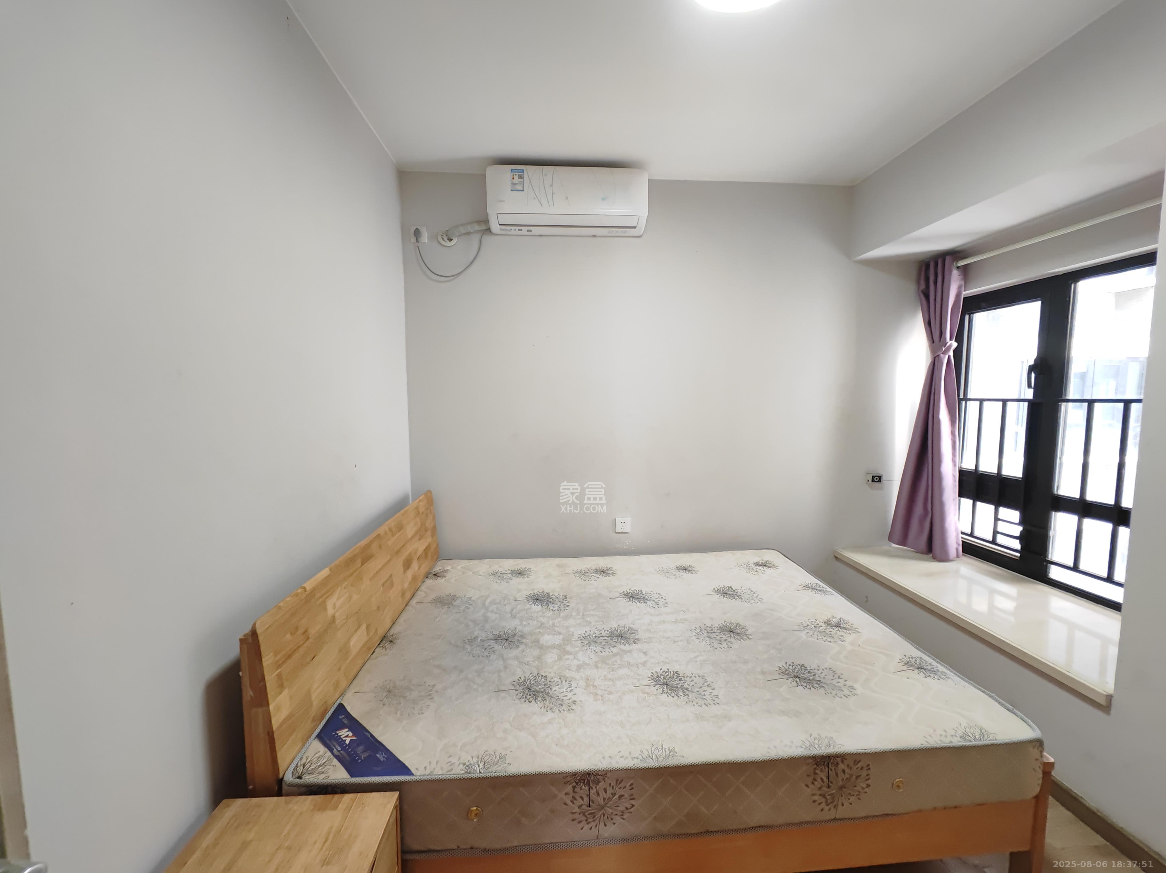 时代年华 3室2厅2卫 1900.0元/月 时代年华 3室2厅2卫 1900.0元/月室内图