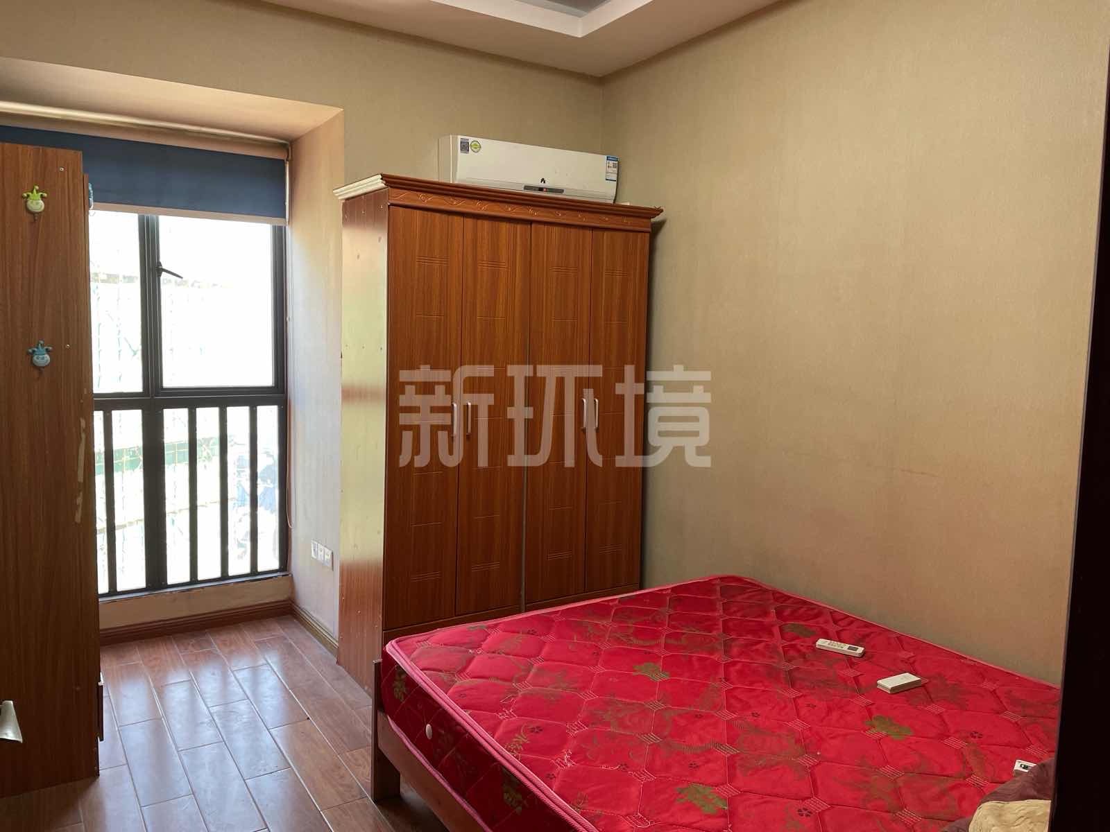 逸臣中央  3室2厅2卫   1800.00元/月室内图