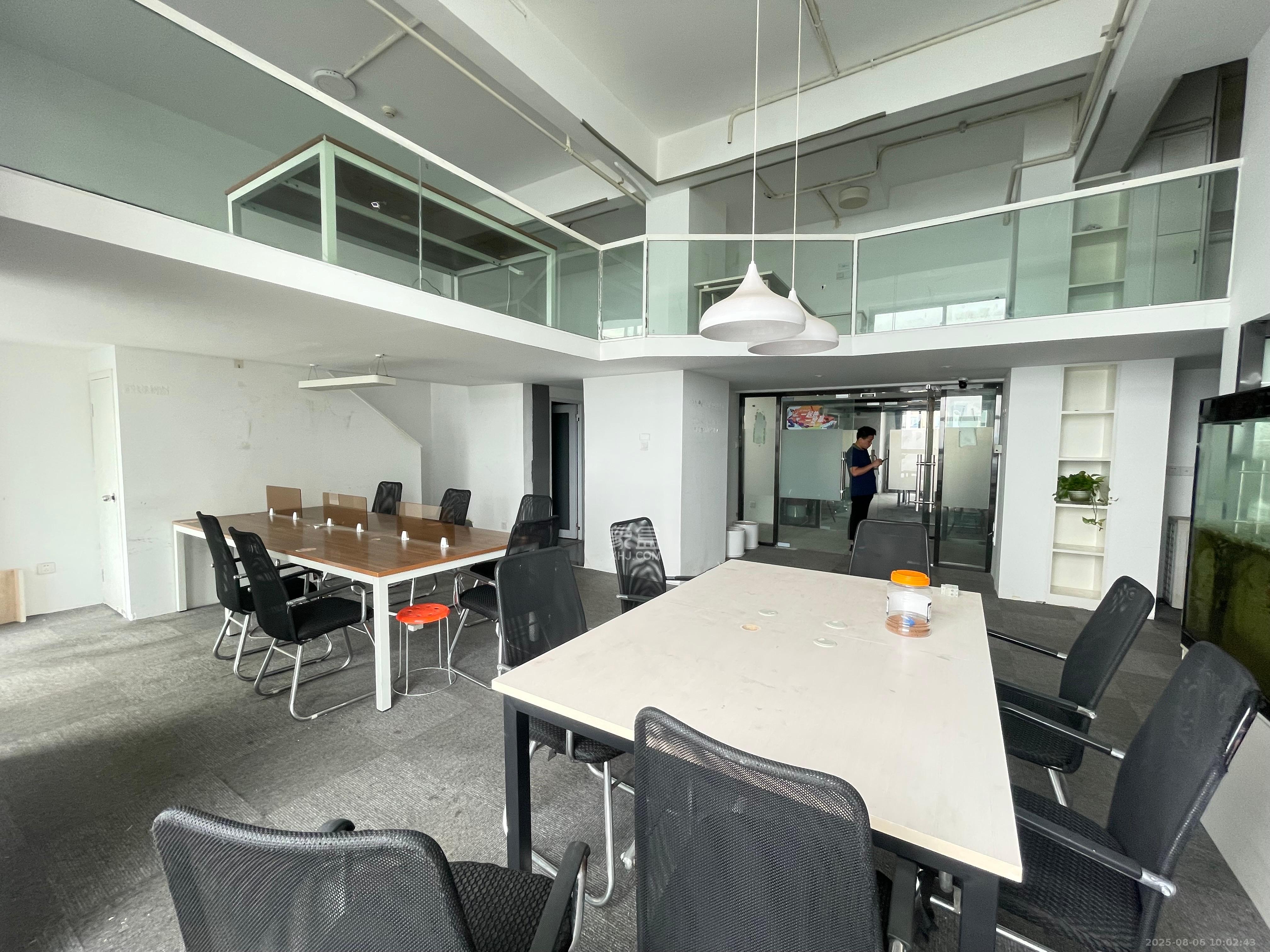 兰亭湾畔 1室1厅1卫 4000.0元/月 兰亭湾畔 1室1厅1卫 4000.0元/月室内图