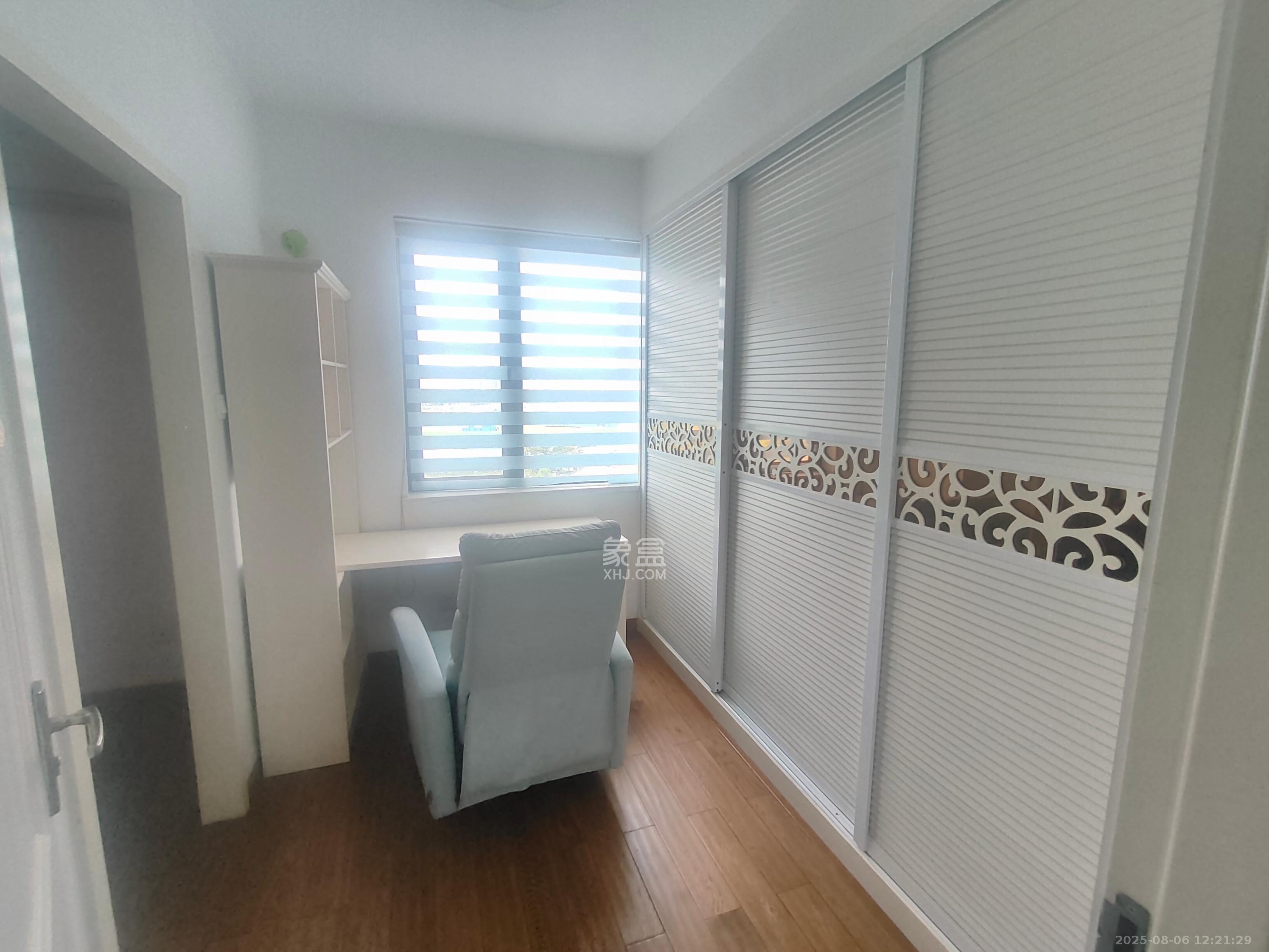 上东辛顿公寓 3室2厅2卫 2600.0元/月 上东辛顿公寓 3室2厅2卫 2600.0元/月室内图