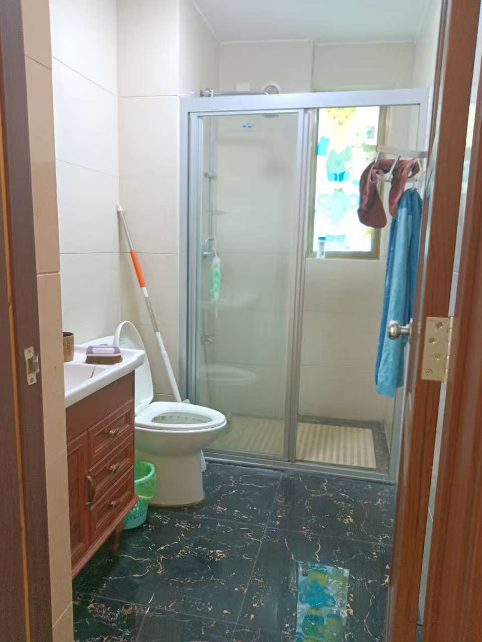 碧桂园  3室1厅2卫   1800.00元/月室内图