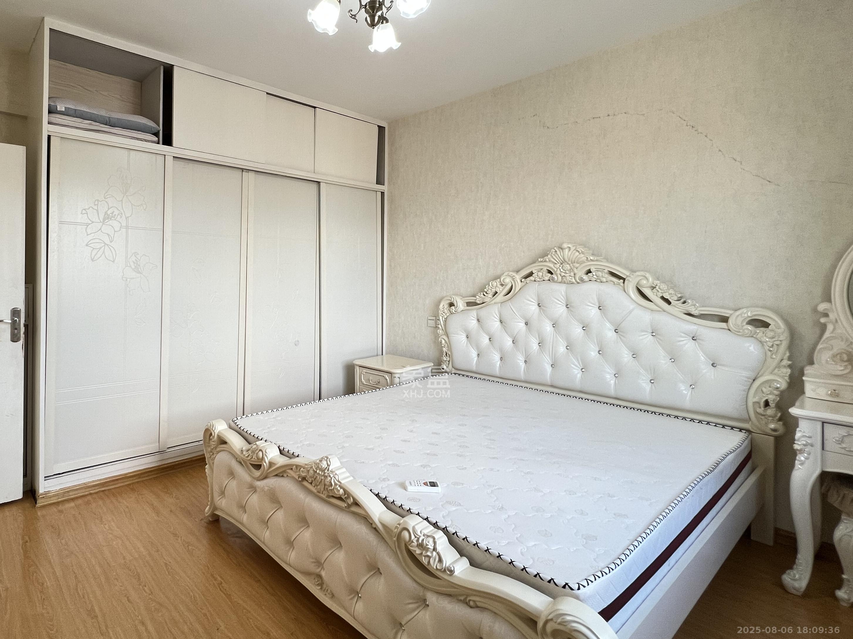 英尚国际  1室1厅1卫    2400.0元/月 英尚国际  1室1厅1卫    2400.0元/月室内图