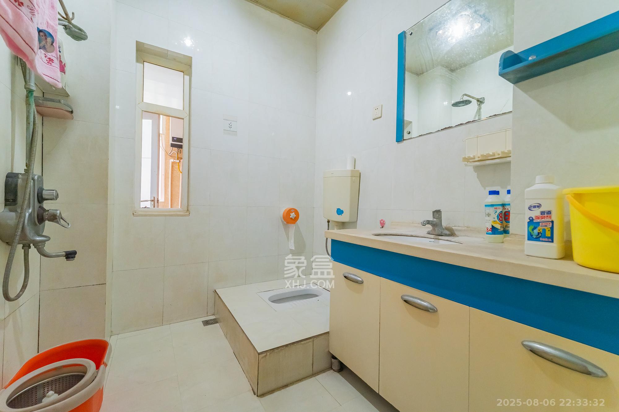 广泰家园  3室2厅2卫    63.6万 广泰家园  3室2厅2卫    63.6万卫生间