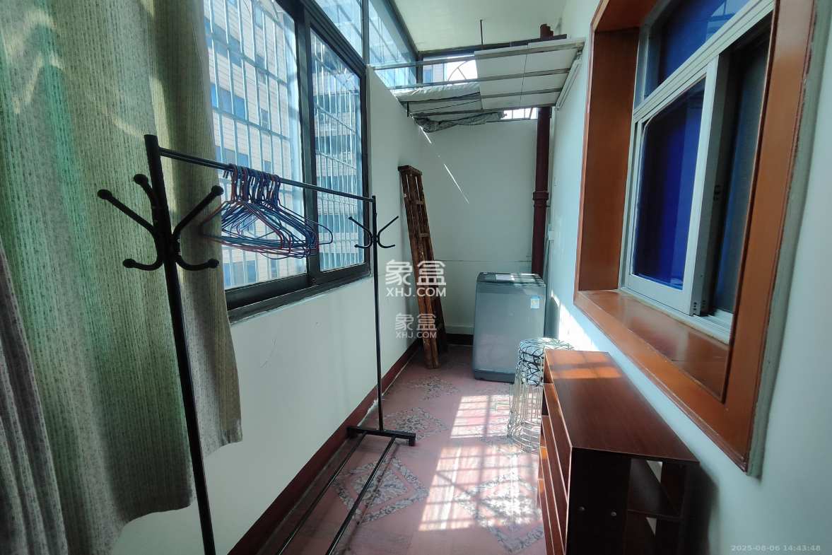 省公路局宿舍 2室1厅1卫 1800.0元/月 省公路局宿舍 2室1厅1卫 1800.0元/月室内图