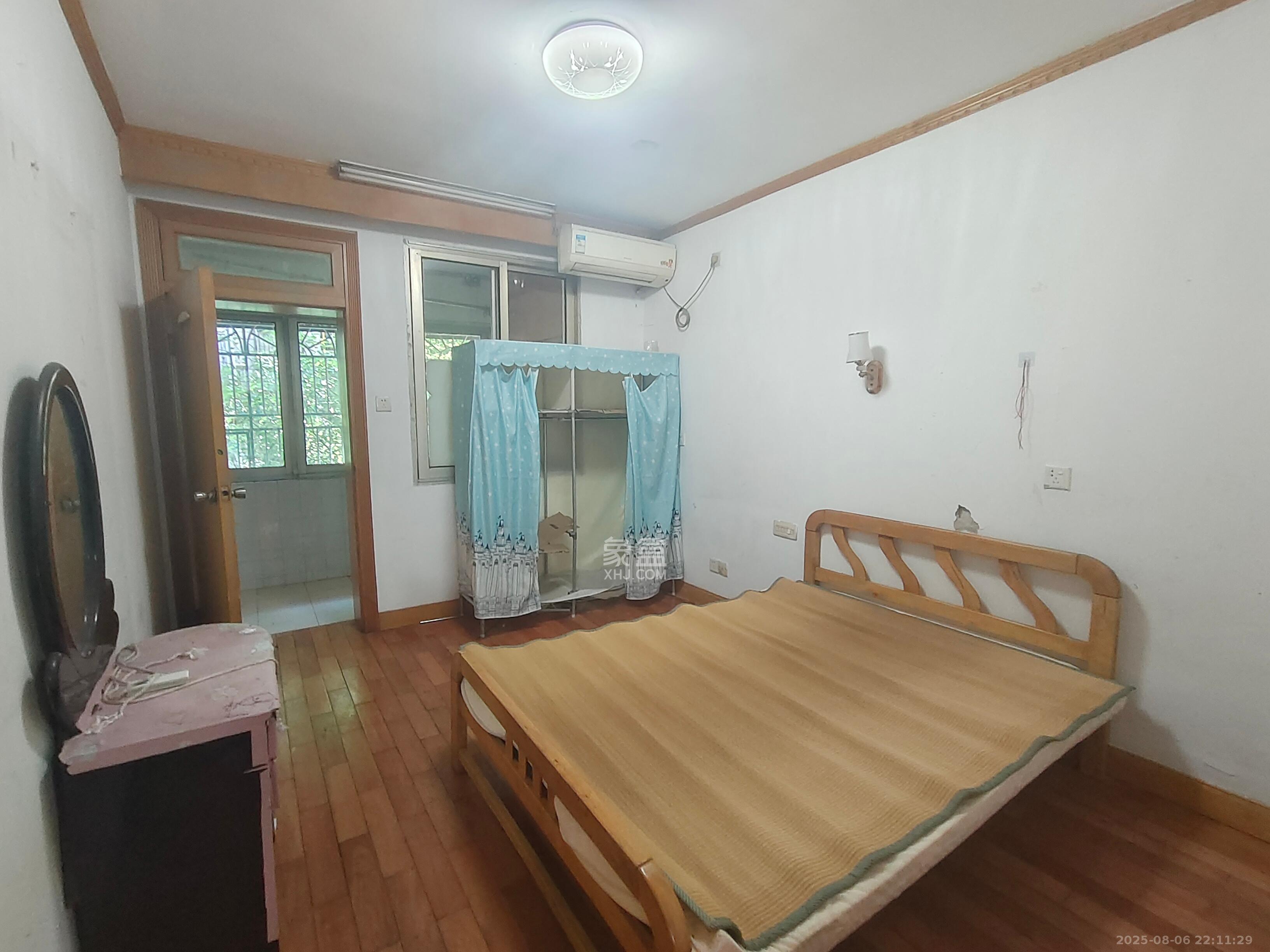 振业小区 3室1厅2卫 2000.0元/月 振业小区 3室1厅2卫 2000.0元/月室内图