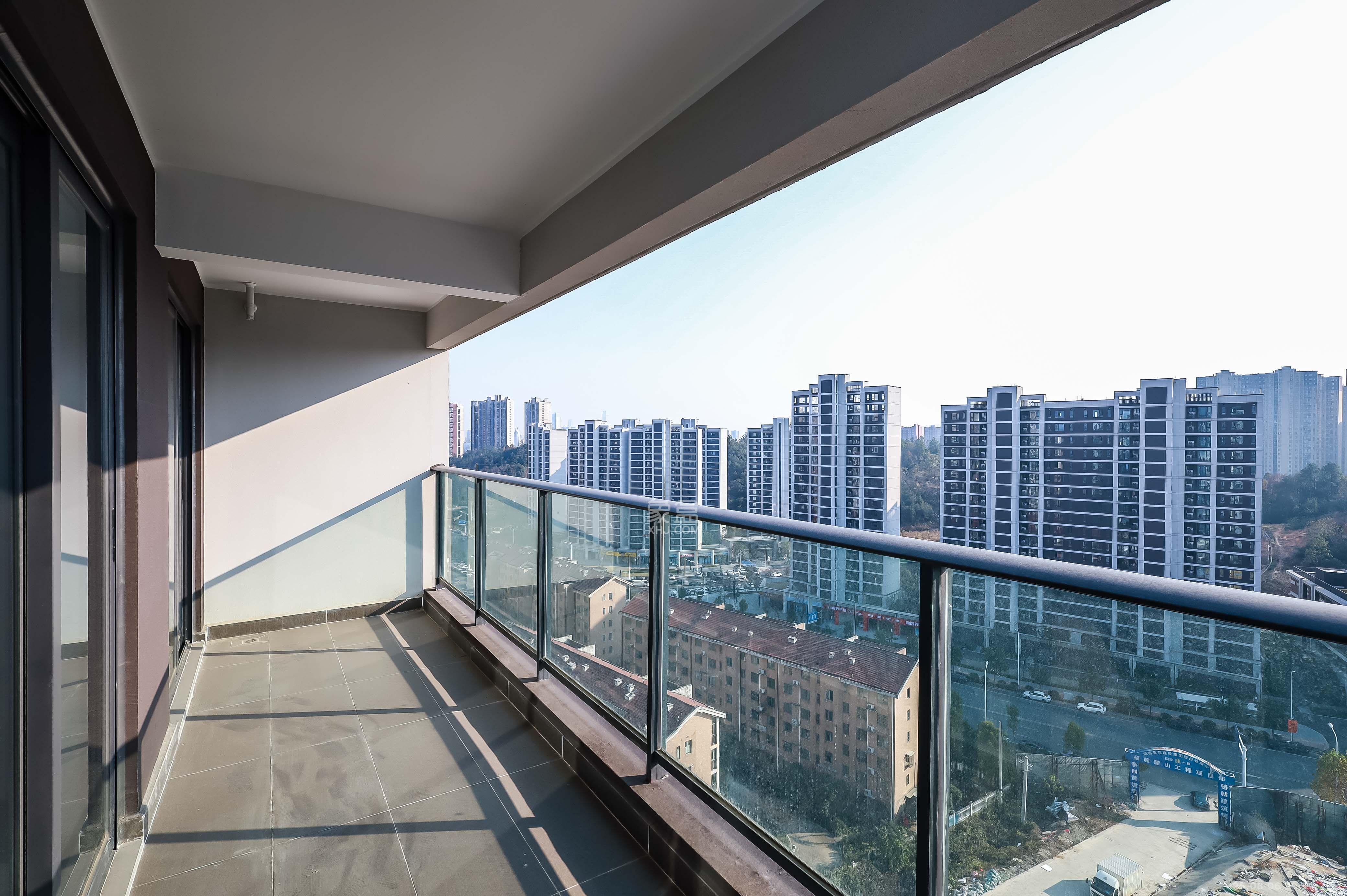 招商雍山湖 4室2厅2卫 3600.0元/月 招商雍山湖 4室2厅2卫 3600.0元/月室内图