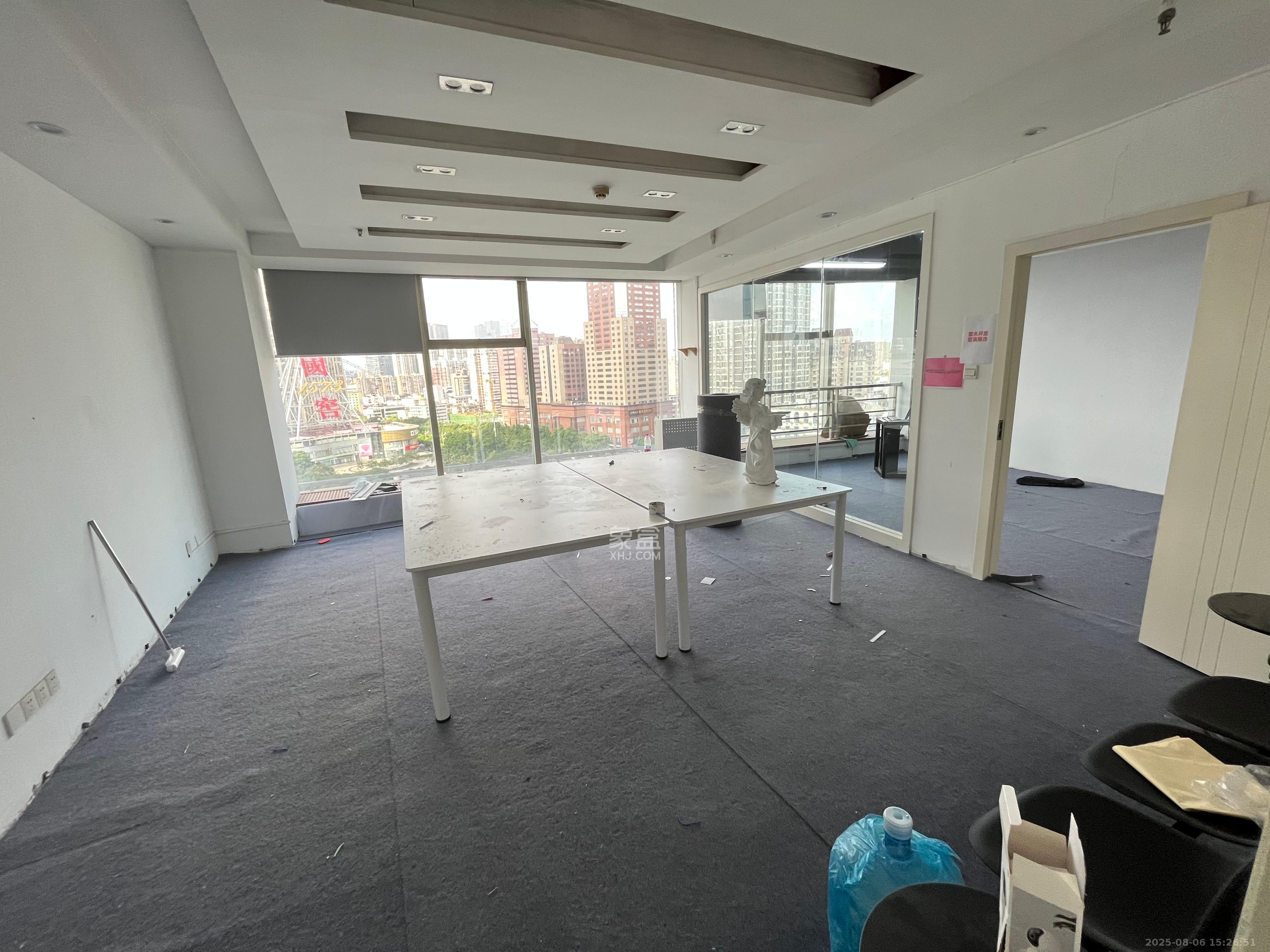 新世纪大厦 2室1厅1卫 3000.0元/月 新世纪大厦 2室1厅1卫 3000.0元/月室内图