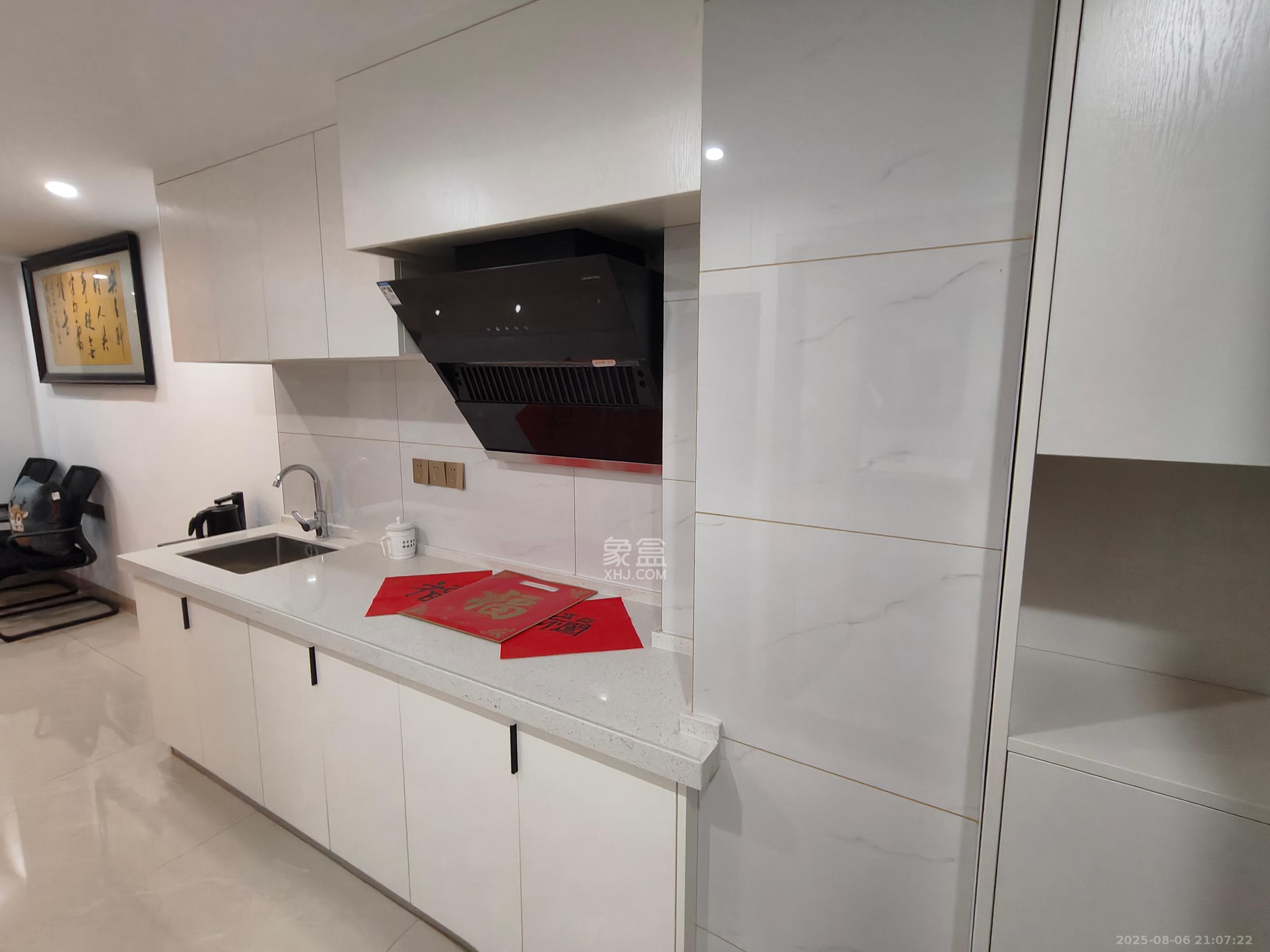 长燃润和天地(长润小区印湘江) 2室2厅1卫 1800.0元/月 长燃润和天地(长润小区印湘江) 2室2厅1卫 1800.0元/月室内图