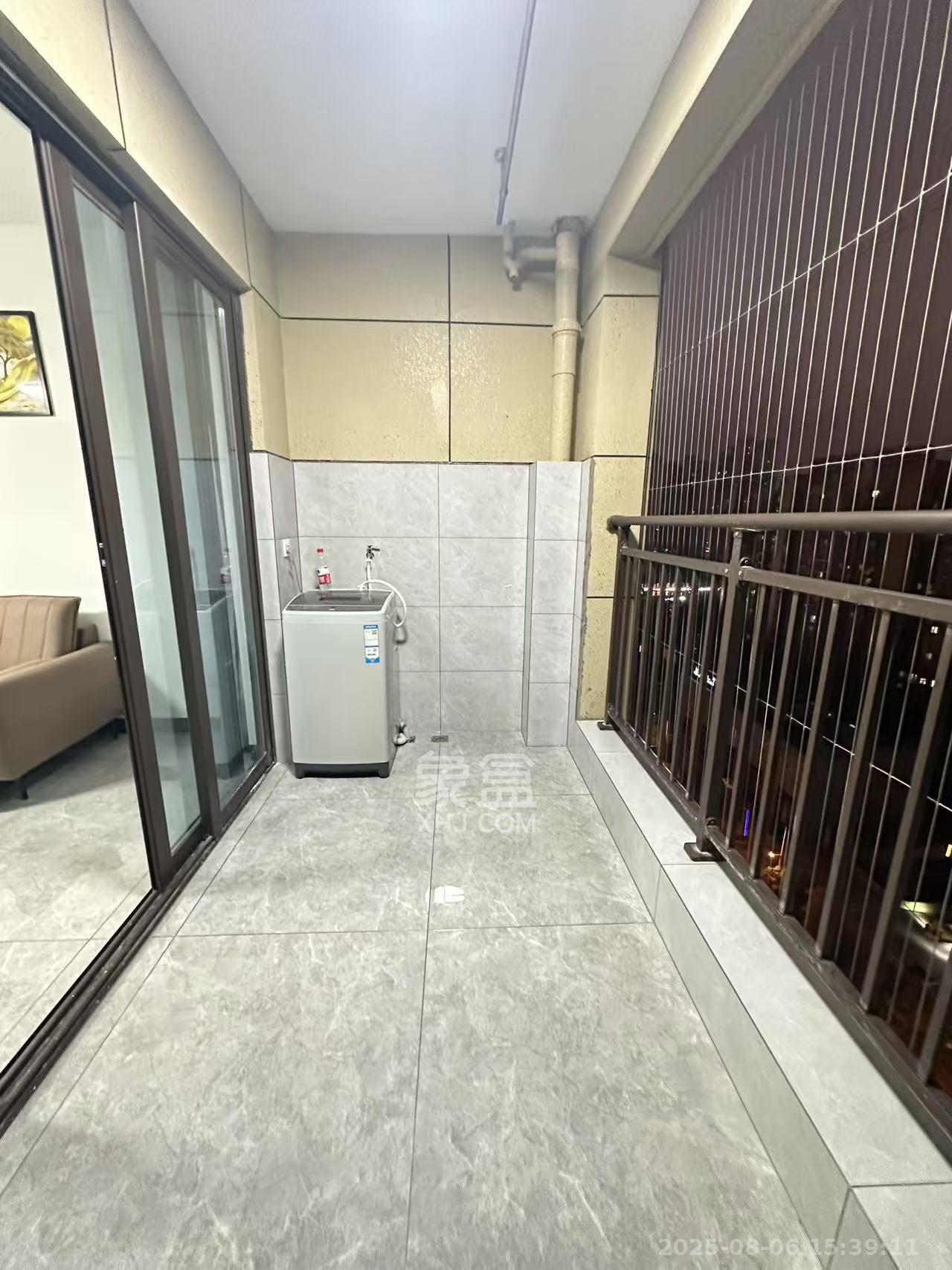 保利大都汇四期  3室2厅2卫    3500.0元/月 保利大都汇四期  3室2厅2卫    3500.0元/月室内图