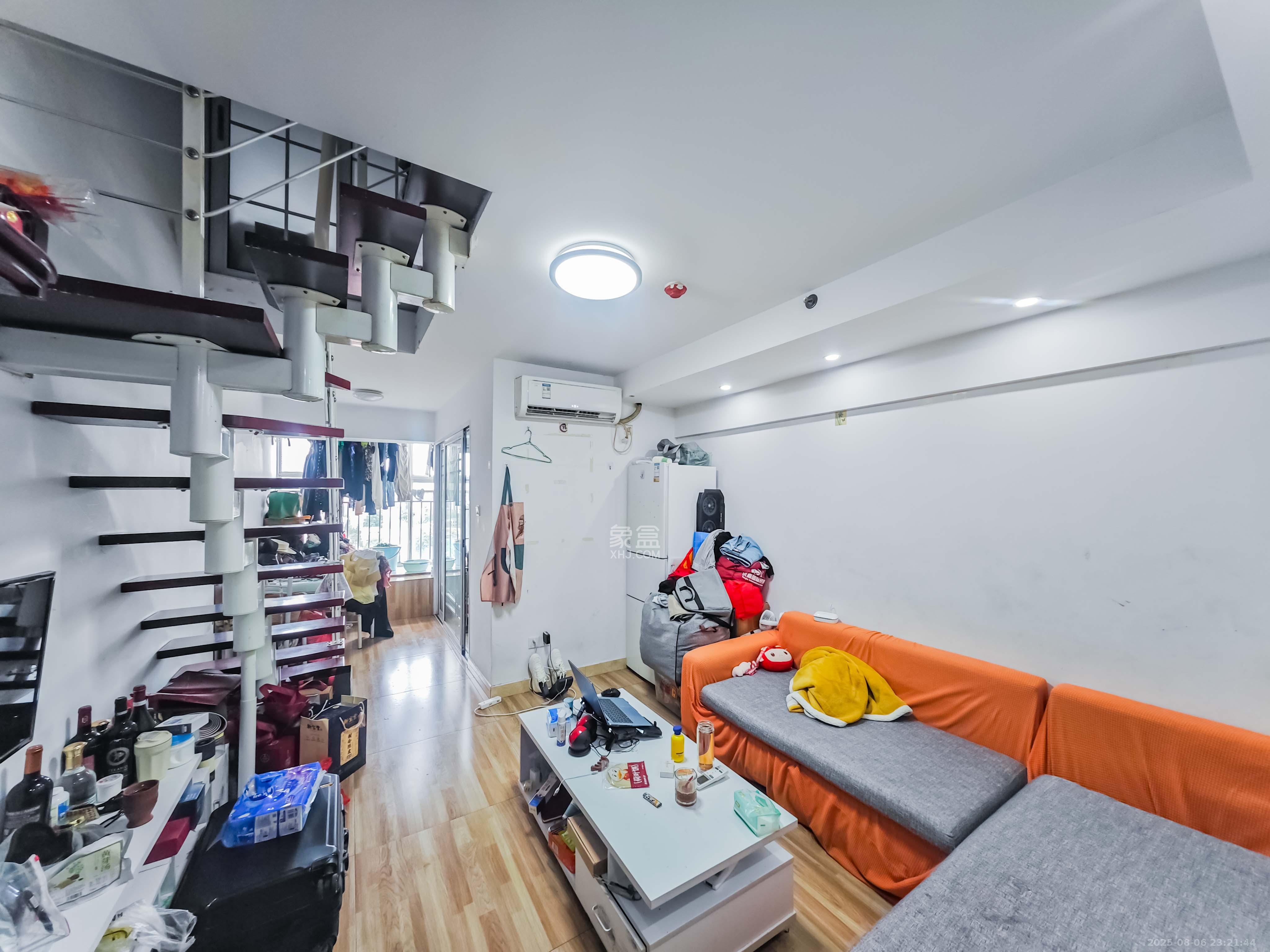 金色loft（鑫秋大厦）  2室2厅1卫   42.00万