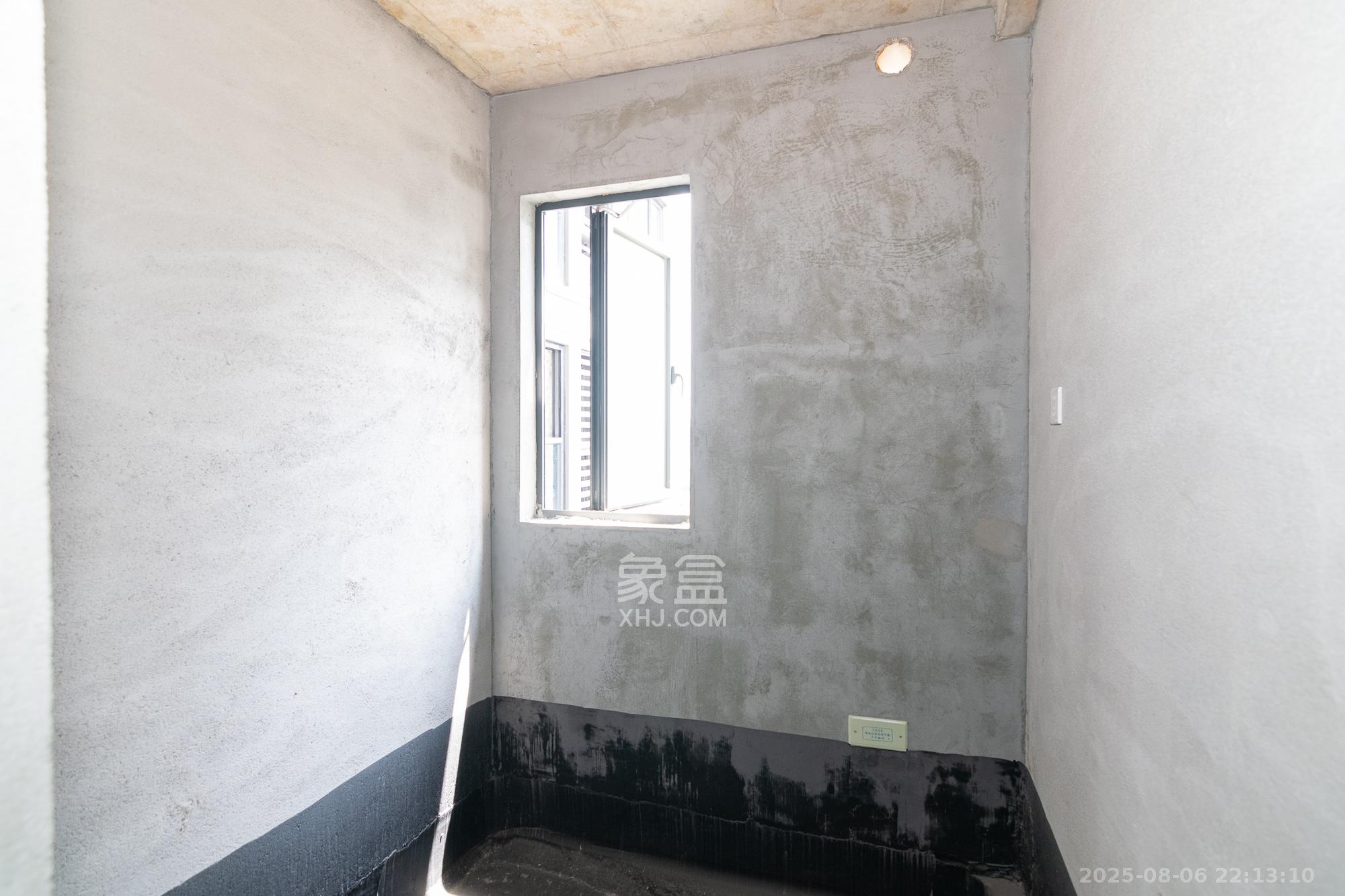 中交凤鸣九章  3室2厅2卫    85.0万卫生间