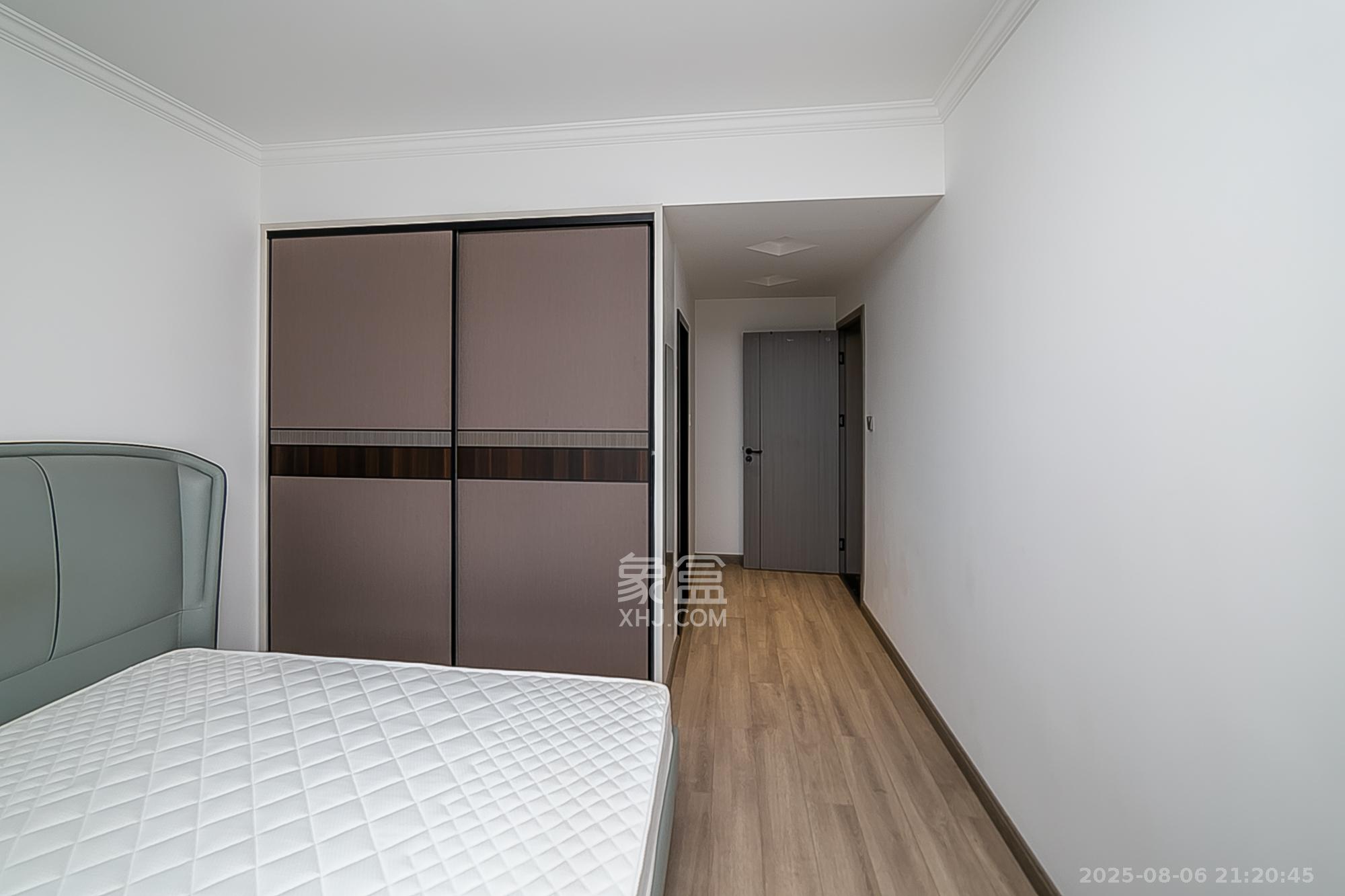 荣盛花语书苑  3室2厅2卫    118.0万 荣盛花语书苑  3室2厅2卫    118.0万卧室