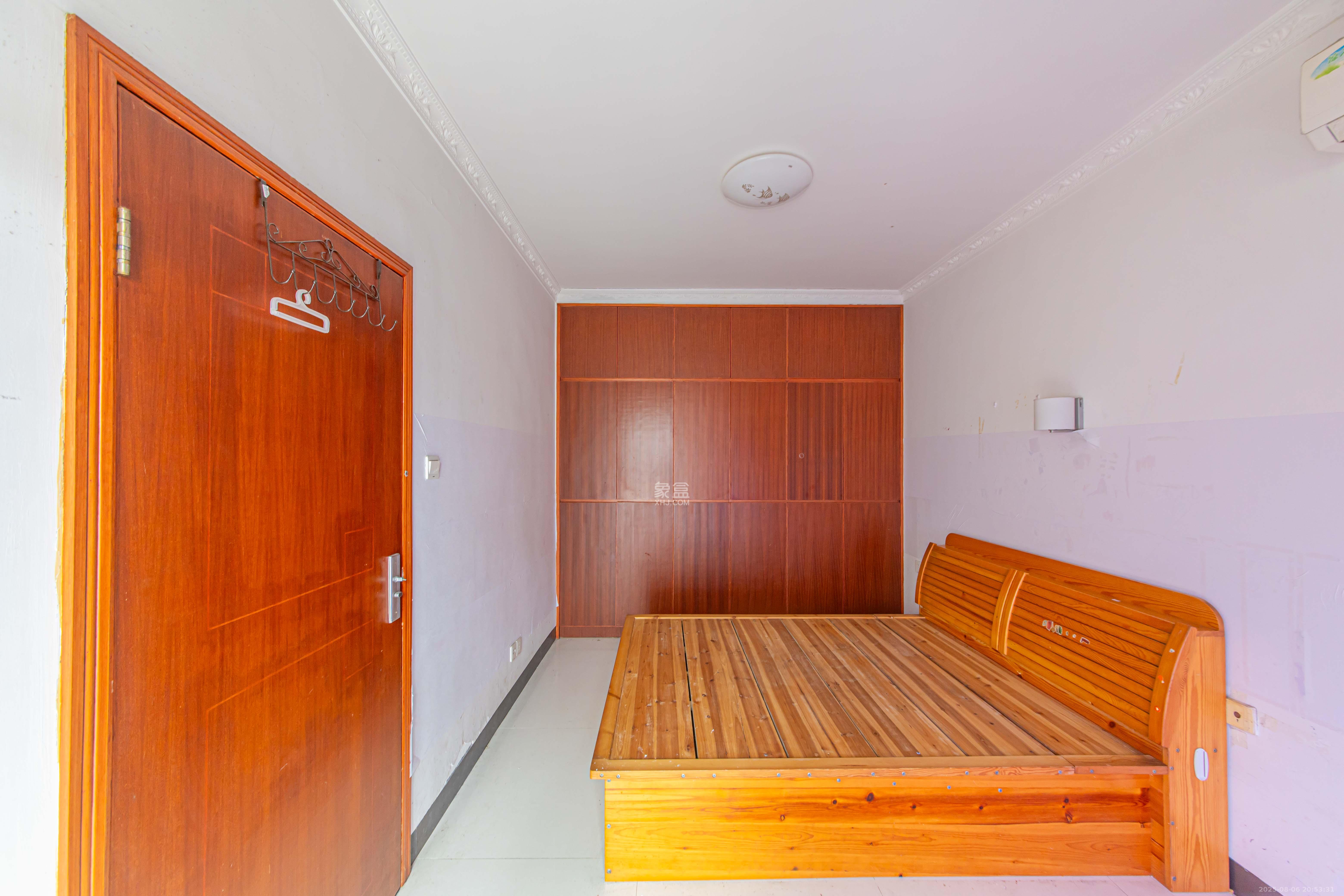 中信文化广场(中信新城二期)  1室1厅1卫    40.0万 中信文化广场(中信新城二期)  1室1厅1卫    40.0万卧室