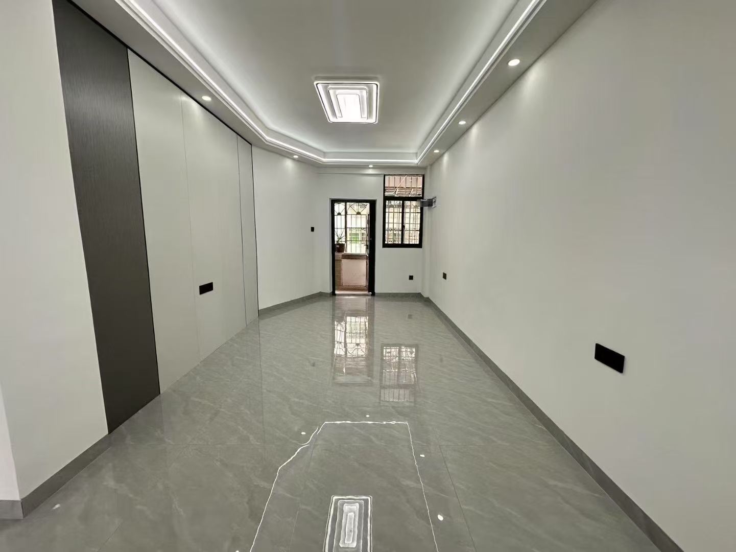 粮油综合食品厂宿舍小区（海甸岛一西路11号）  3室2厅1卫    69.0万室内图1