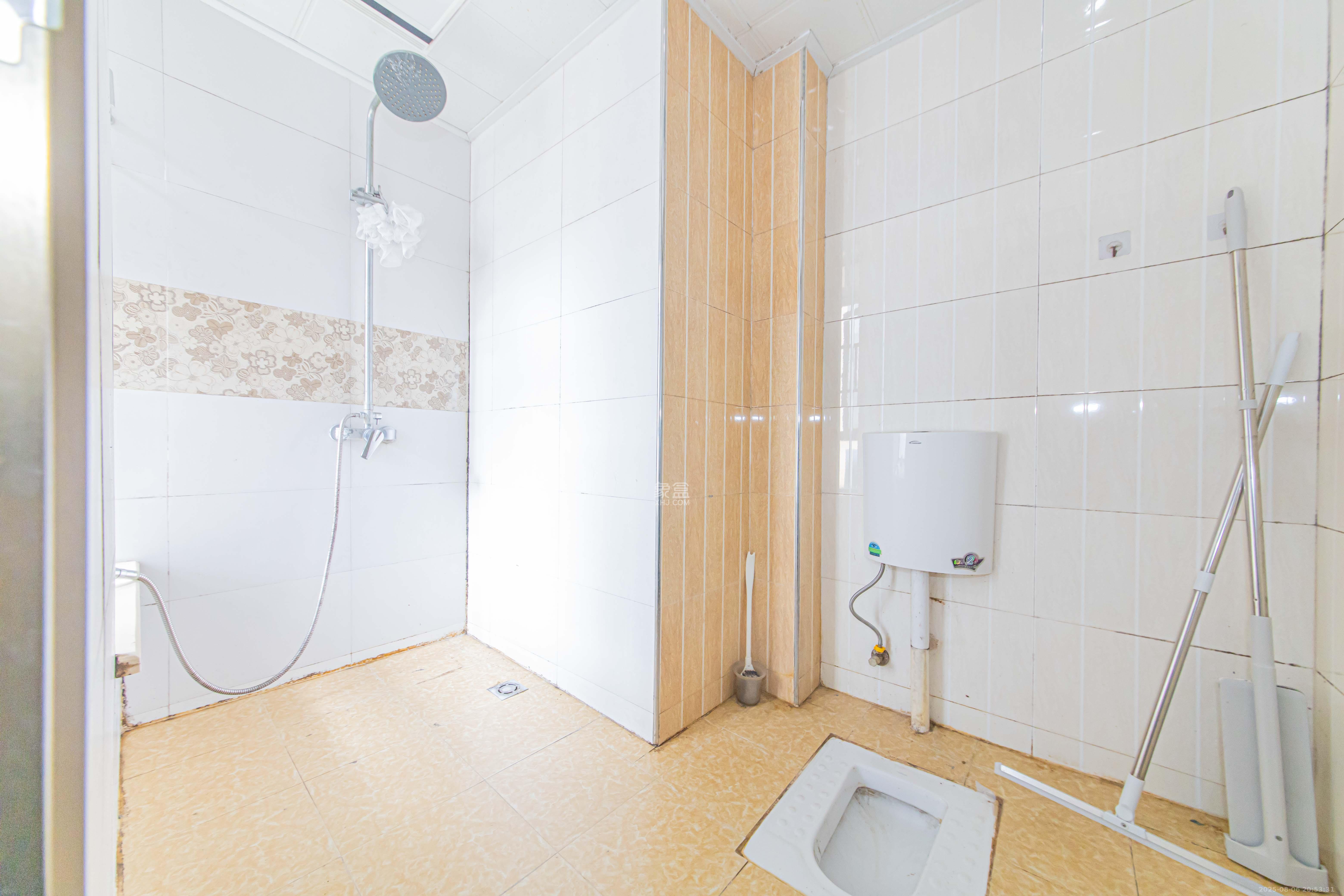 中信文化广场(中信新城二期)  1室1厅1卫    40.0万 中信文化广场(中信新城二期)  1室1厅1卫    40.0万卫生间