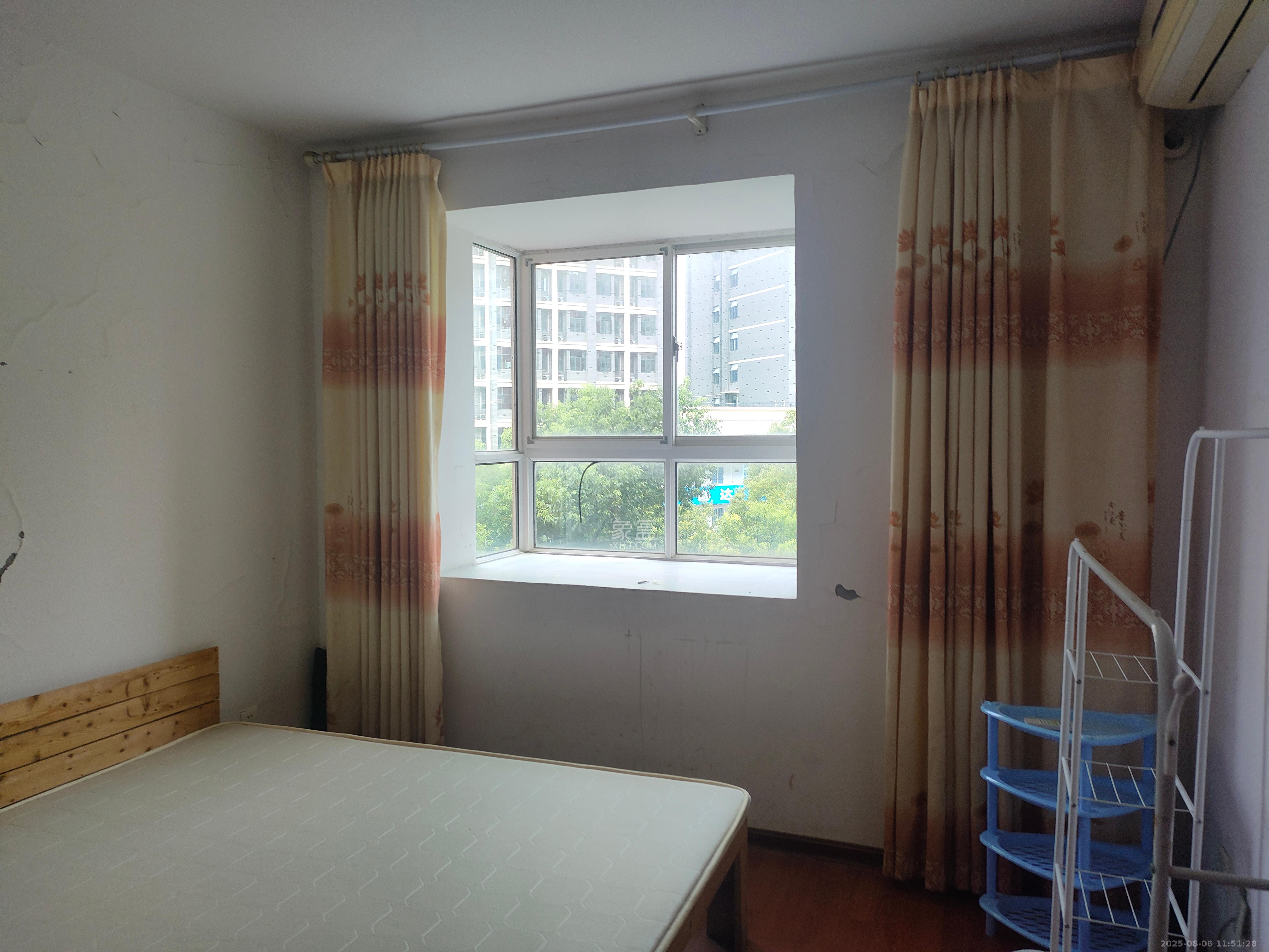 润芳园 1室1厅1卫 1500.0元/月 润芳园 1室1厅1卫 1500.0元/月室内图