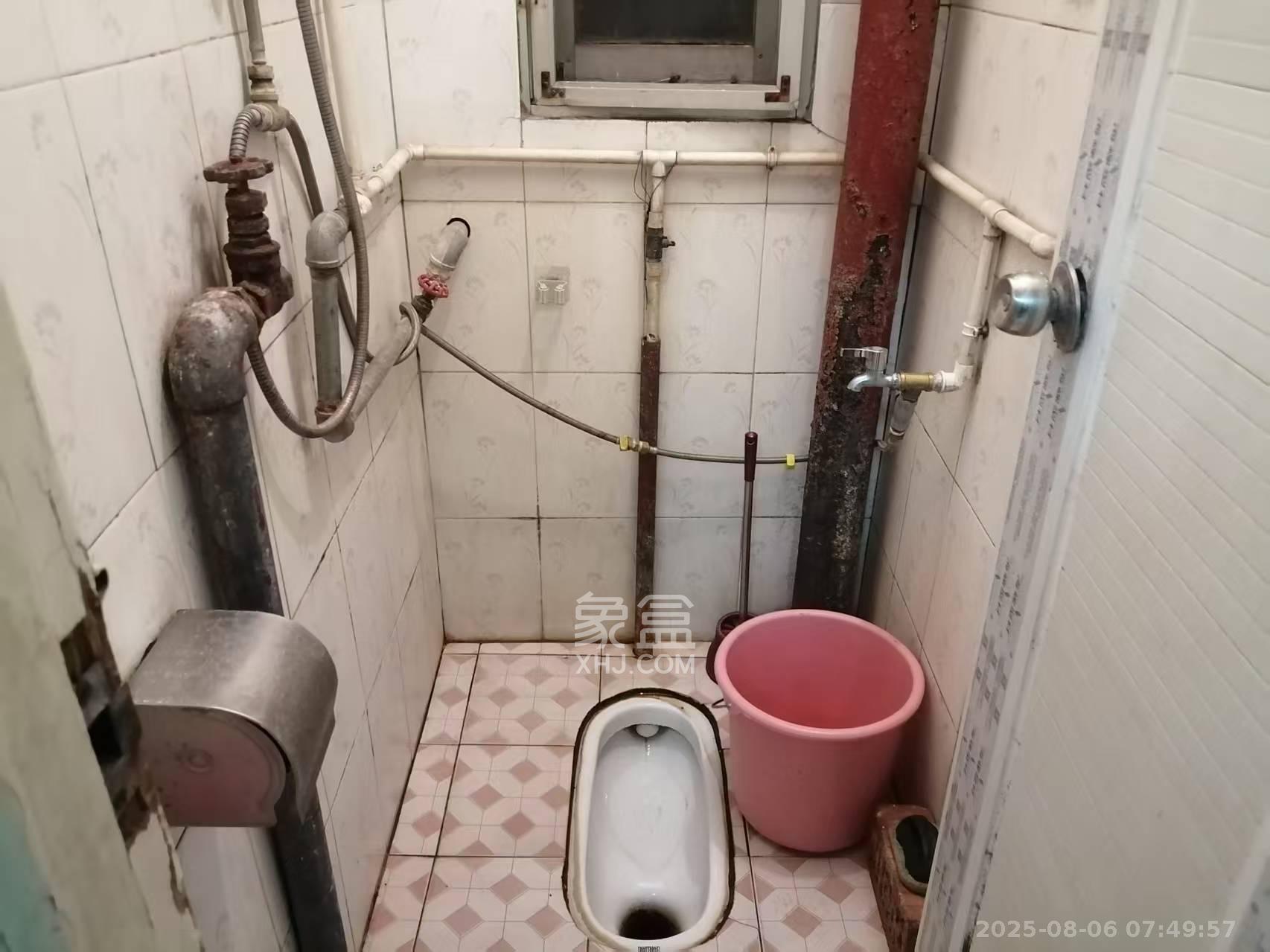 湖开小区(湖南开关厂宿舍)/南大桥社区 1室0厅0卫 1000.0元/月 湖开小区(湖南开关厂宿舍)/南大桥社区 1室0厅0卫 1000.0元/月室内图