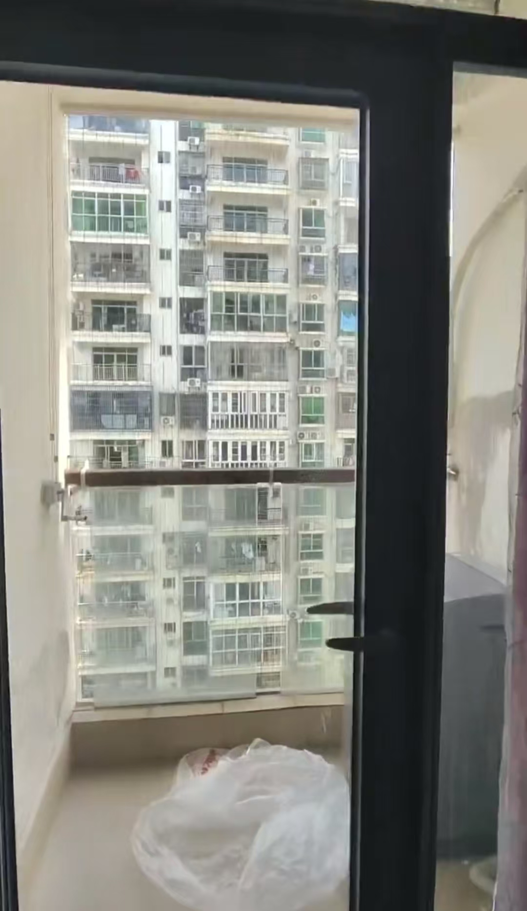 蓝海银座 1室0厅0卫 68.0万 蓝海银座 1室0厅0卫 68.0万室内图