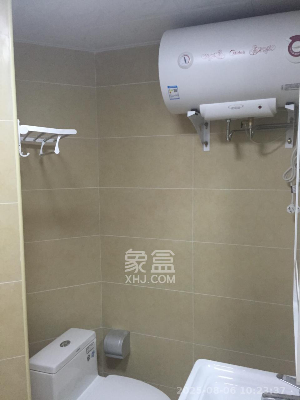 融科东南海 1室1厅1卫 2000.00元/月 融科东南海 1室1厅1卫 2000.00元/月室内图