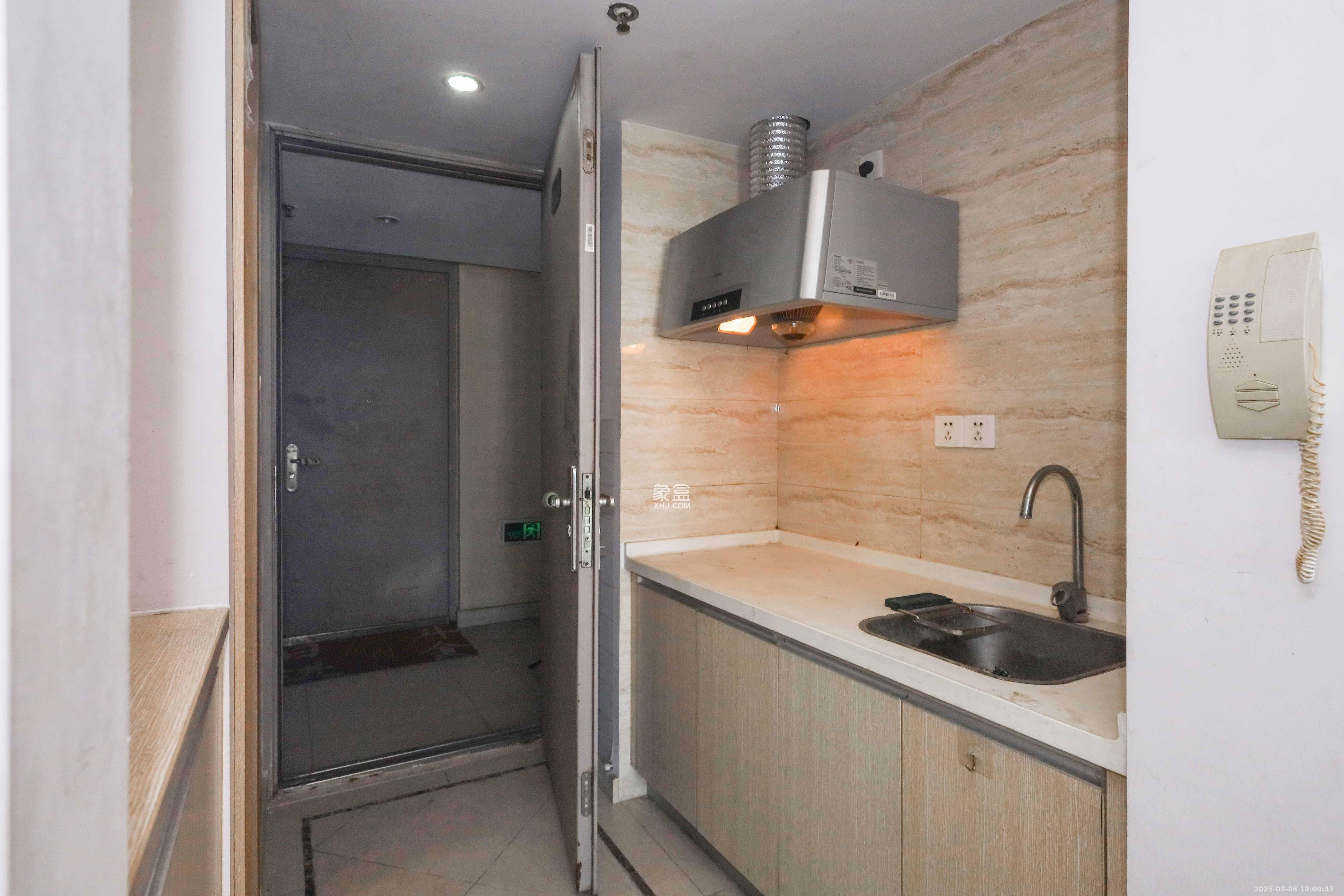 万科城市花园 1室1厅1卫 1300.0元/月 万科城市花园 1室1厅1卫 1300.0元/月室内图