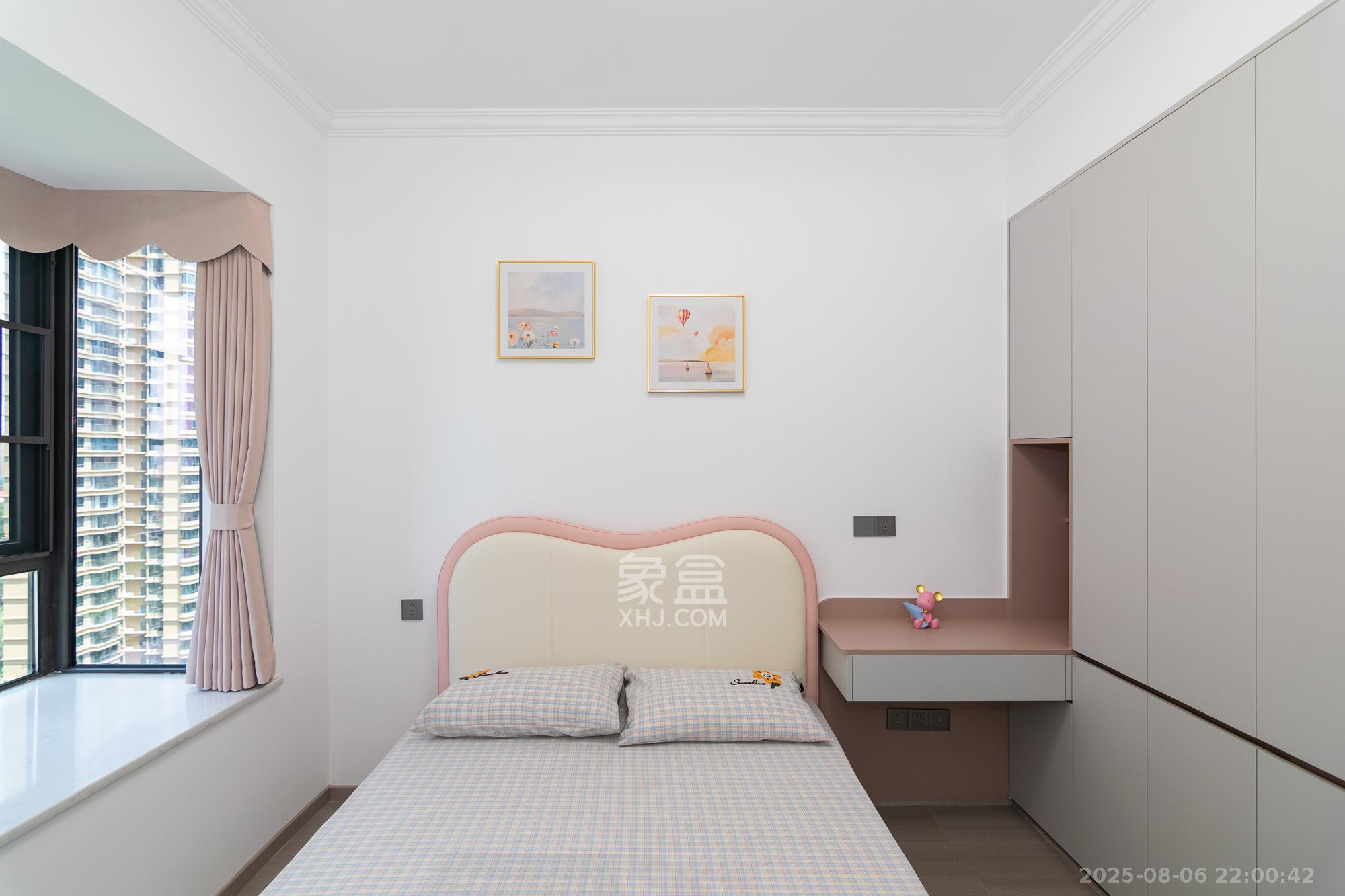 三润城（三润星城）  4室2厅2卫    125.3万卧室