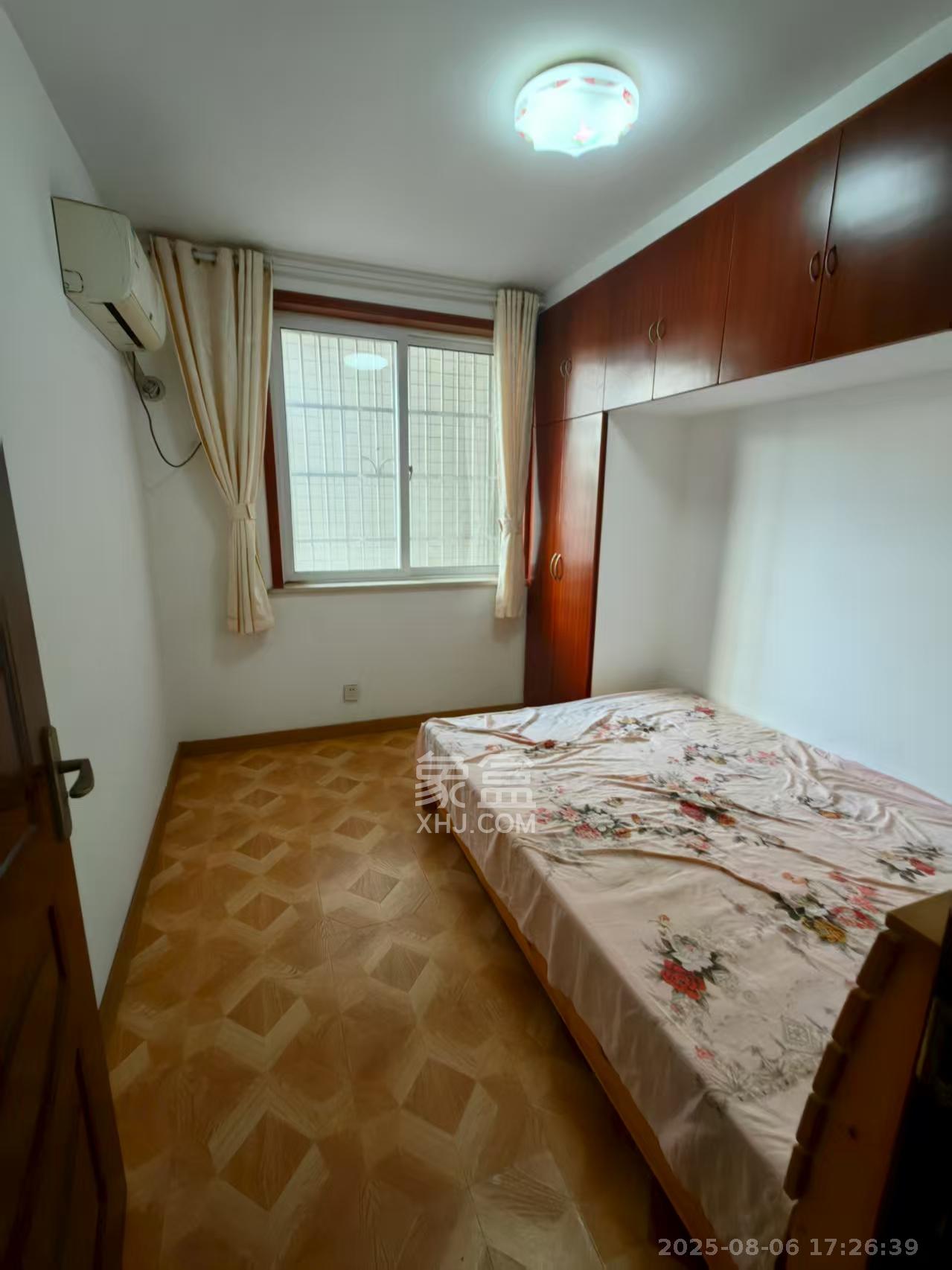 麓谷锦和园 3室2厅1卫 2200.0元/月 麓谷锦和园 3室2厅1卫 2200.0元/月室内图