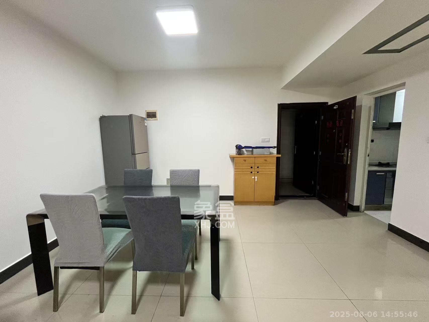 建鸿达现代公寓 1室1厅1卫 2300.0元/月 建鸿达现代公寓 1室1厅1卫 2300.0元/月室内图