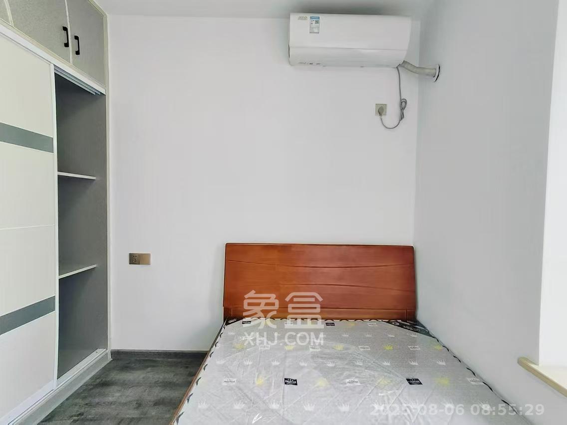 奥克斯广场  3室2厅1卫   3200.00元/月室内图