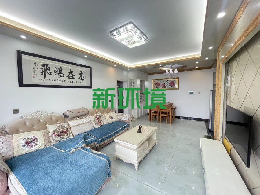 逸臣中央  3室2厅2卫   2200.00元/月室内图