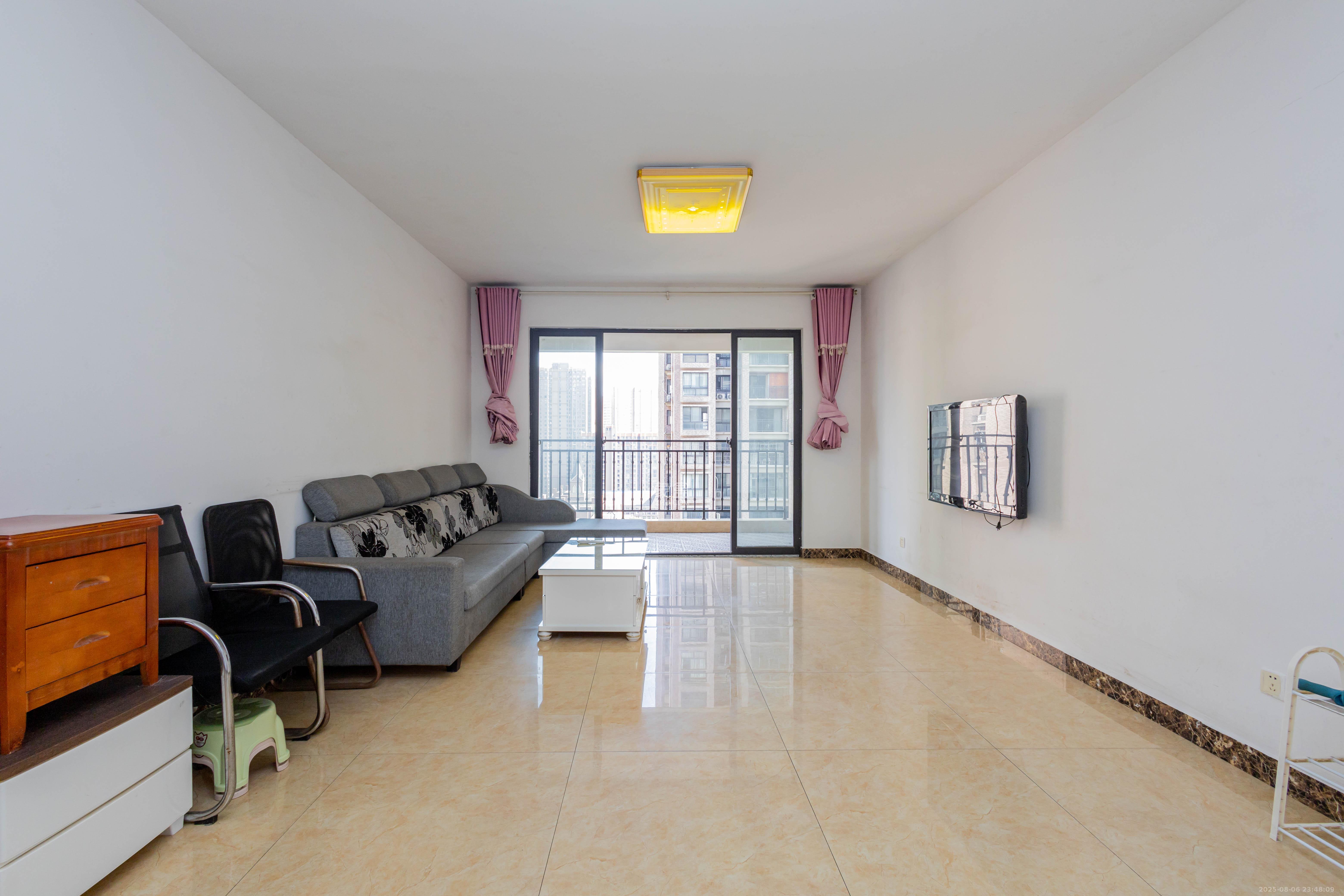 康桥长郡  4室2厅2卫    96.0万