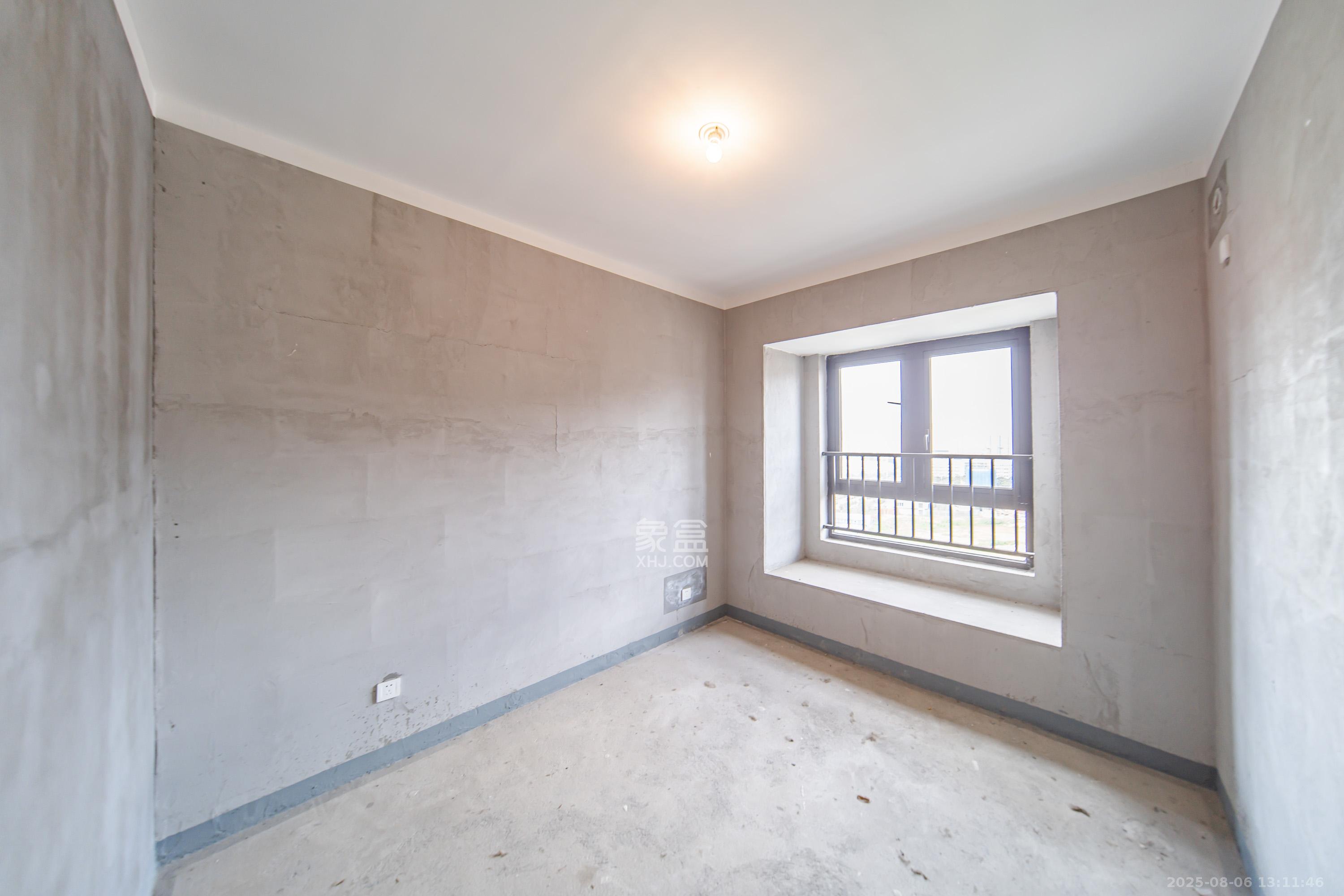 建发电建江山悦  4室2厅2卫    140.0万 建发电建江山悦  4室2厅2卫    140.0万卧室