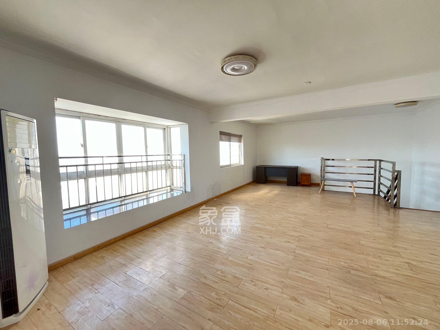 新芙蓉之都 6室2厅2卫 7600.0元/月 新芙蓉之都 6室2厅2卫 7600.0元/月室内图