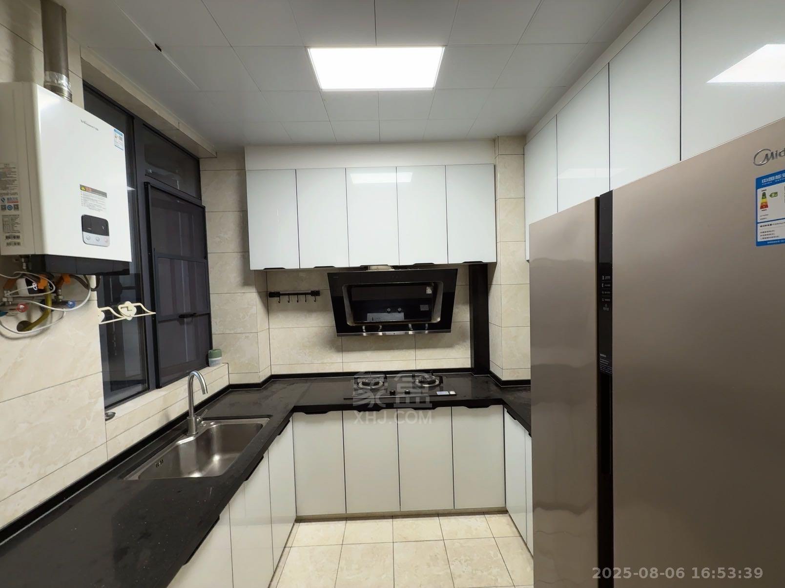 流金岁月-华晨国际 2室1厅1卫 2700.00元/月 流金岁月-华晨国际 2室1厅1卫 2700.00元/月室内图