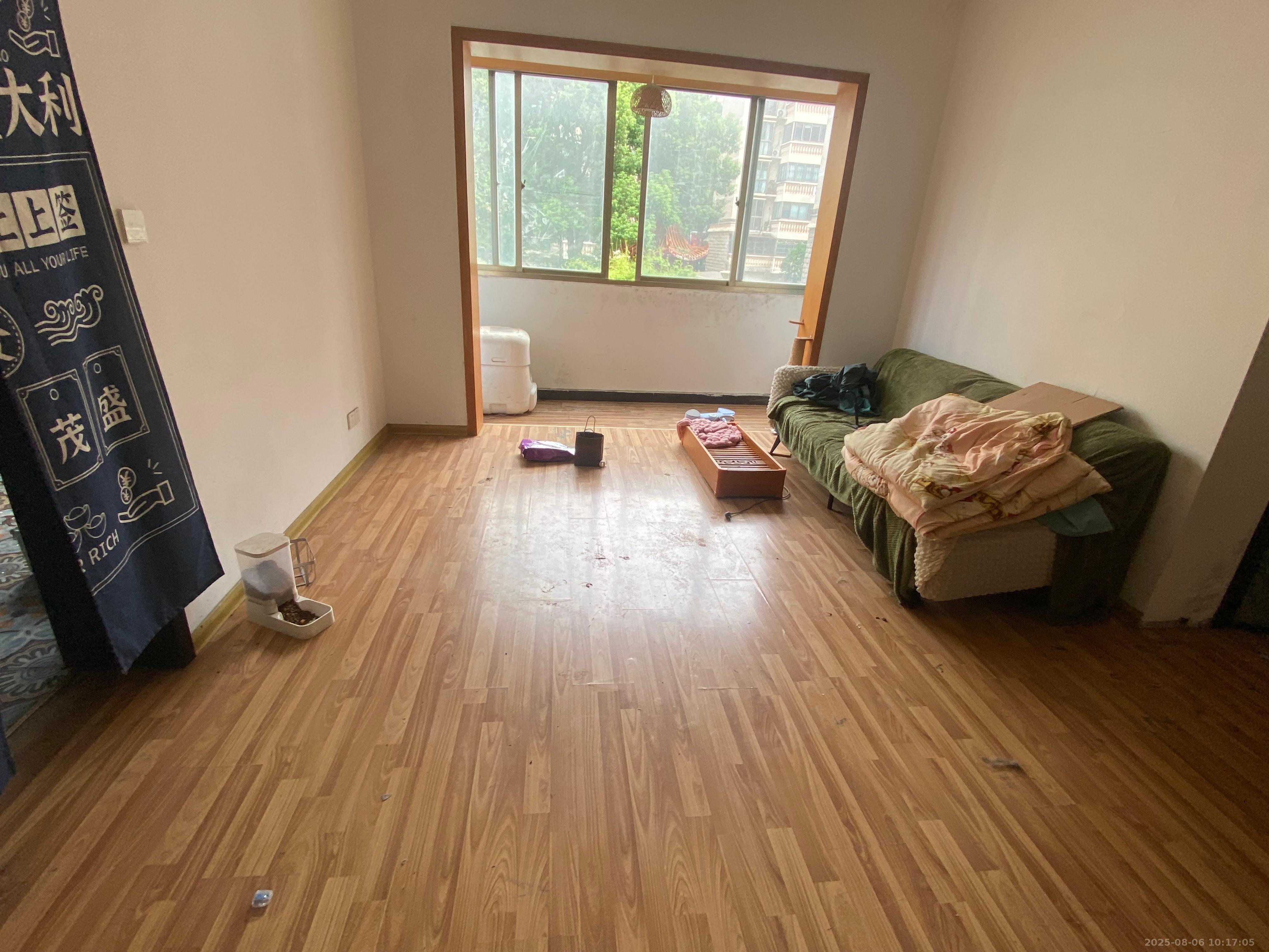 白沙家园(白沙欣苑) 5室2厅2卫 4600.0元/月 白沙家园(白沙欣苑) 5室2厅2卫 4600.0元/月室内图