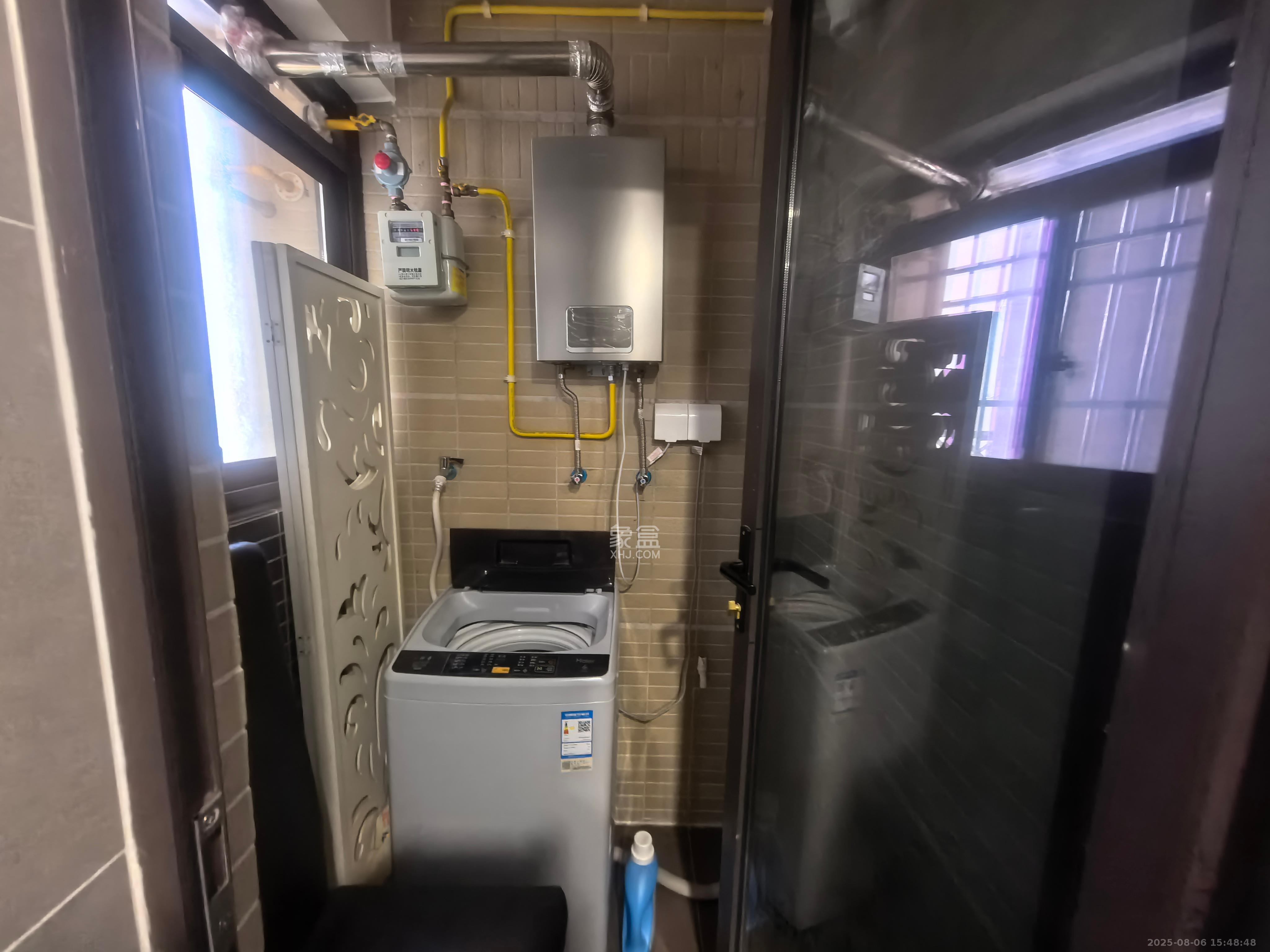 时代倾城二期  4室2厅2卫    2300.0元/月室内图