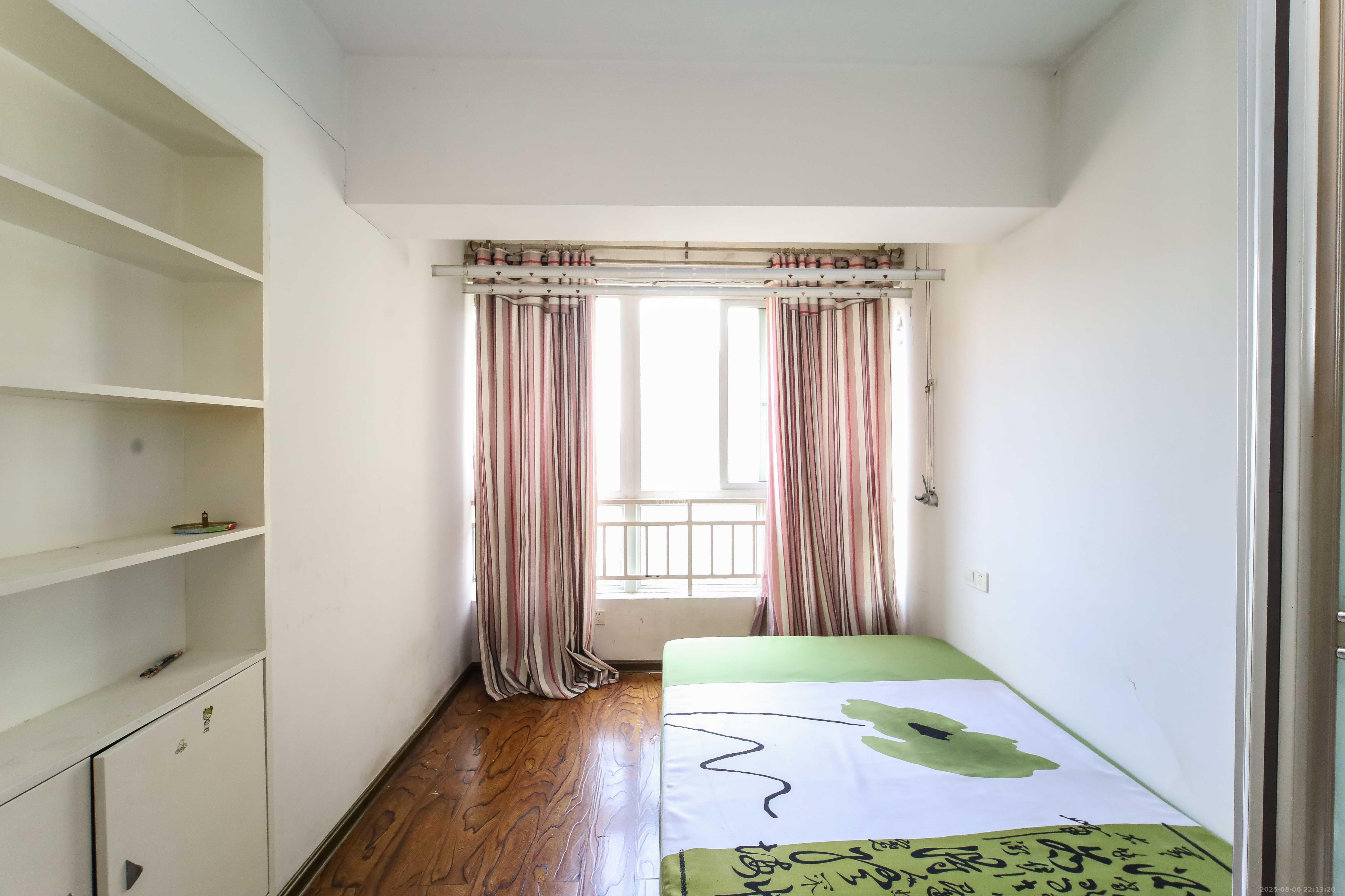 汇都公寓  1室1厅1卫    38.8万 汇都公寓  1室1厅1卫    38.8万卧室