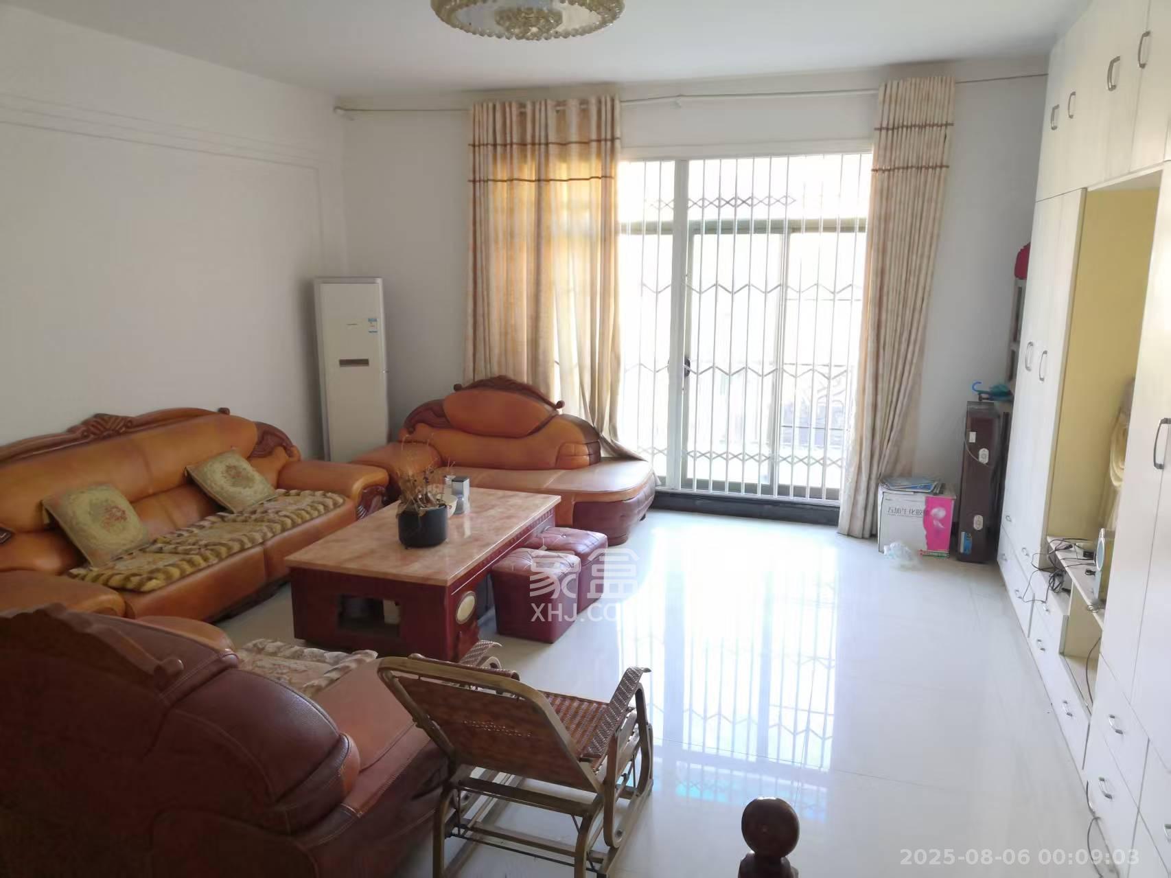 卓越蔚蓝海岸一期 3室2厅2卫 3200.0元/月 卓越蔚蓝海岸一期 3室2厅2卫 3200.0元/月室内图